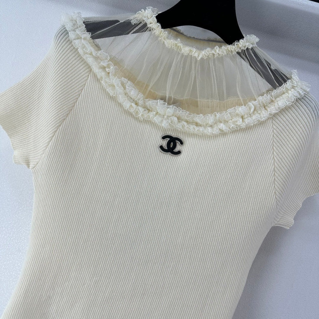 Chanel 2026 Lace-trimmed Fitted Short-Sleeve Shirt Cream Wool 365335