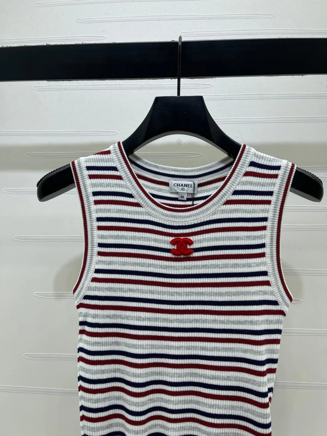 Chanel 2026 Crew Neck Striped Knit Vest Wool 677712