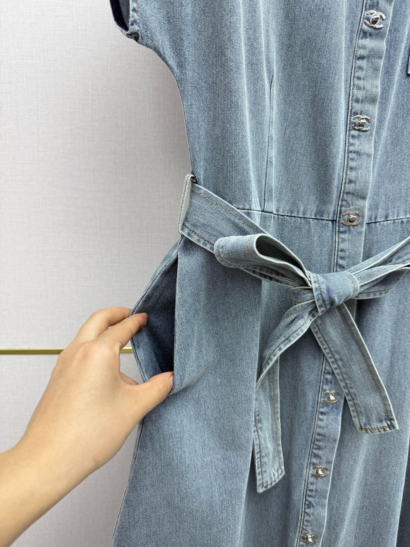 Chanel 2026 Trousers Jean Light Blue Cotton 401621
