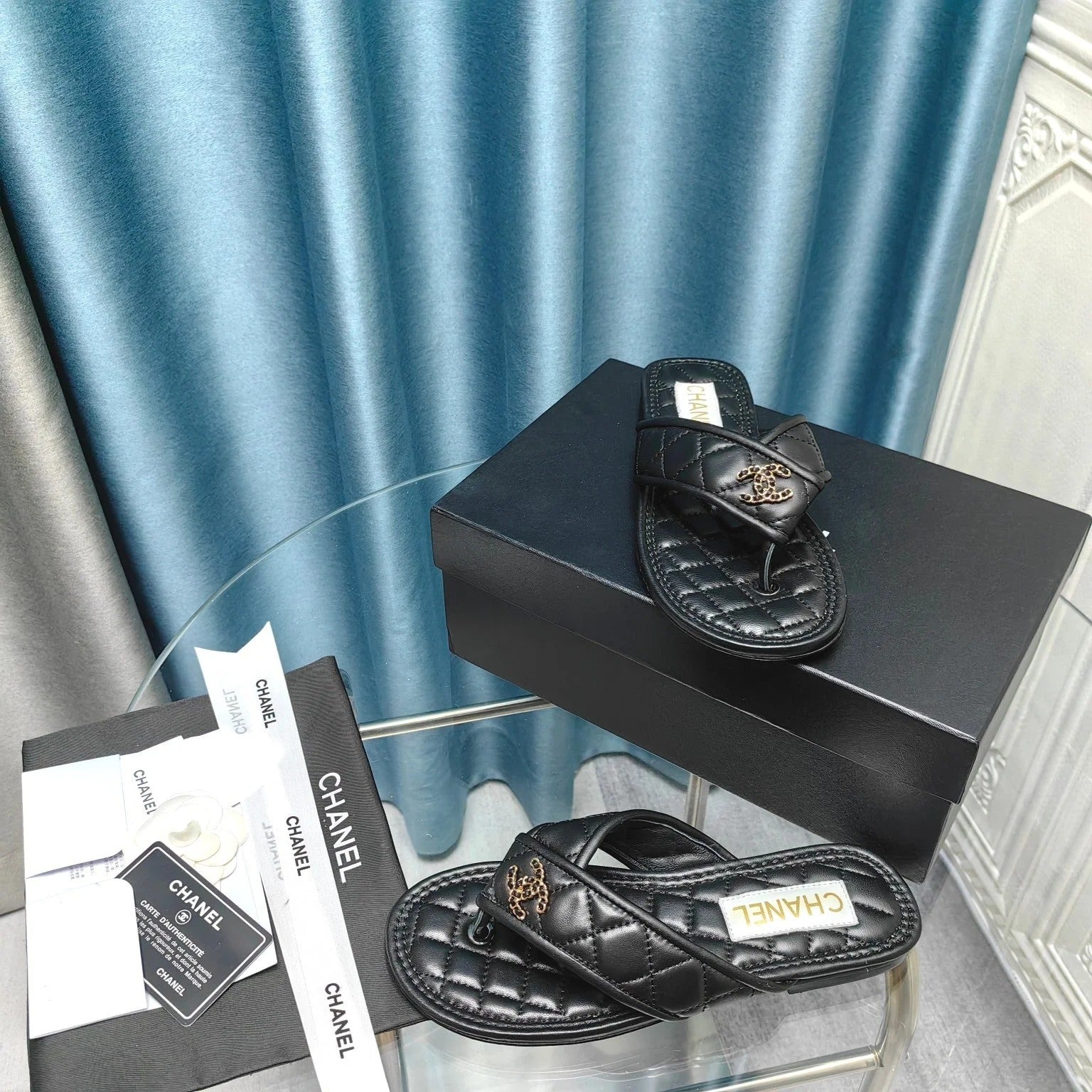 Chanel 26P Flip-Flops Black in Calfskin 712311