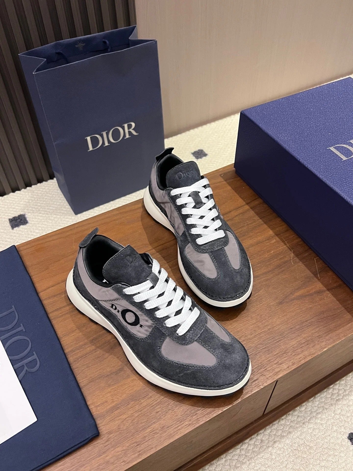 Dior 2026 Sneaker Suede 904794