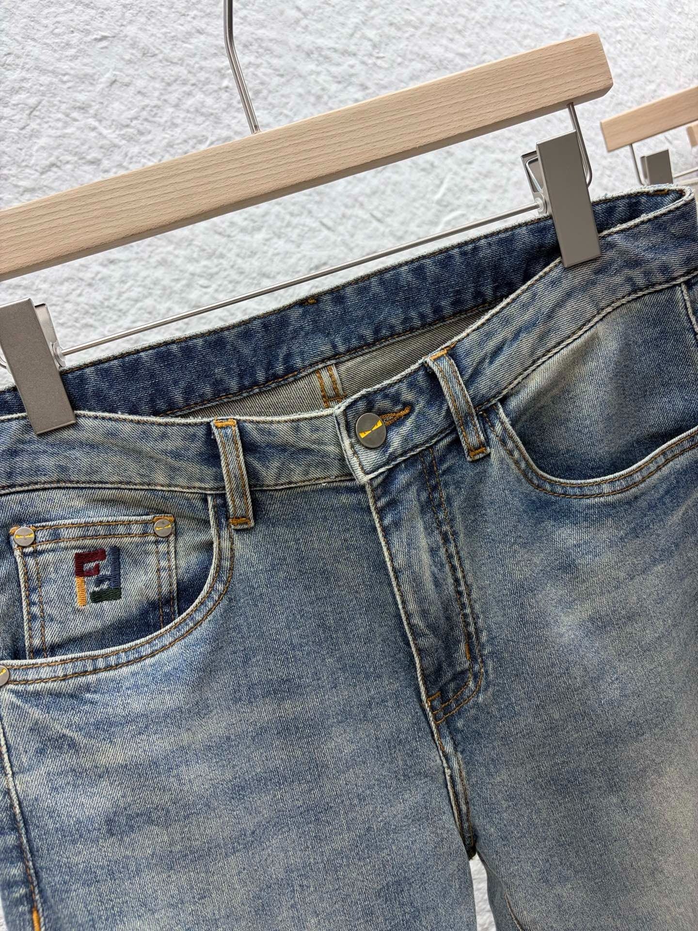 Fendi 2026 Men's Jeans Washed Blue Denim 738156