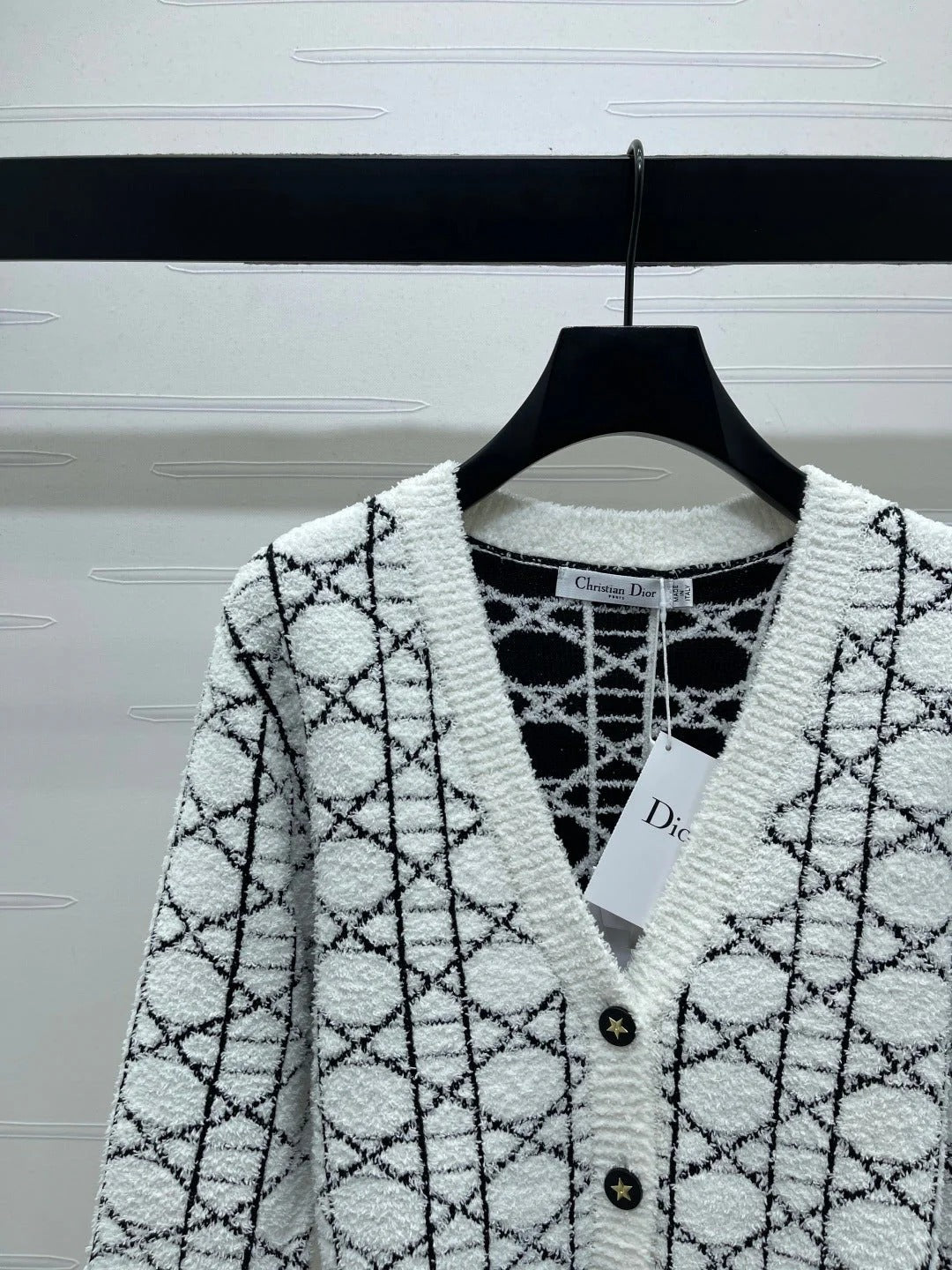 DIOR 25S V-NECK CARDIGAN 827