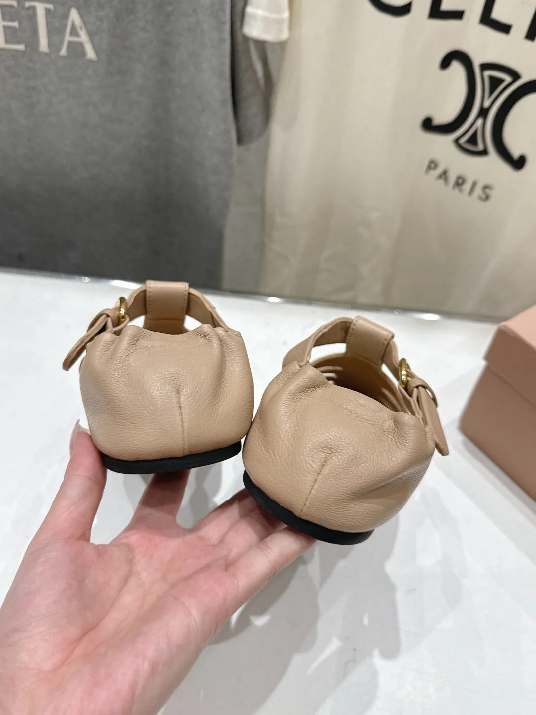 Miumiu 26ss Flat Sandals Nude Lambskin 713064