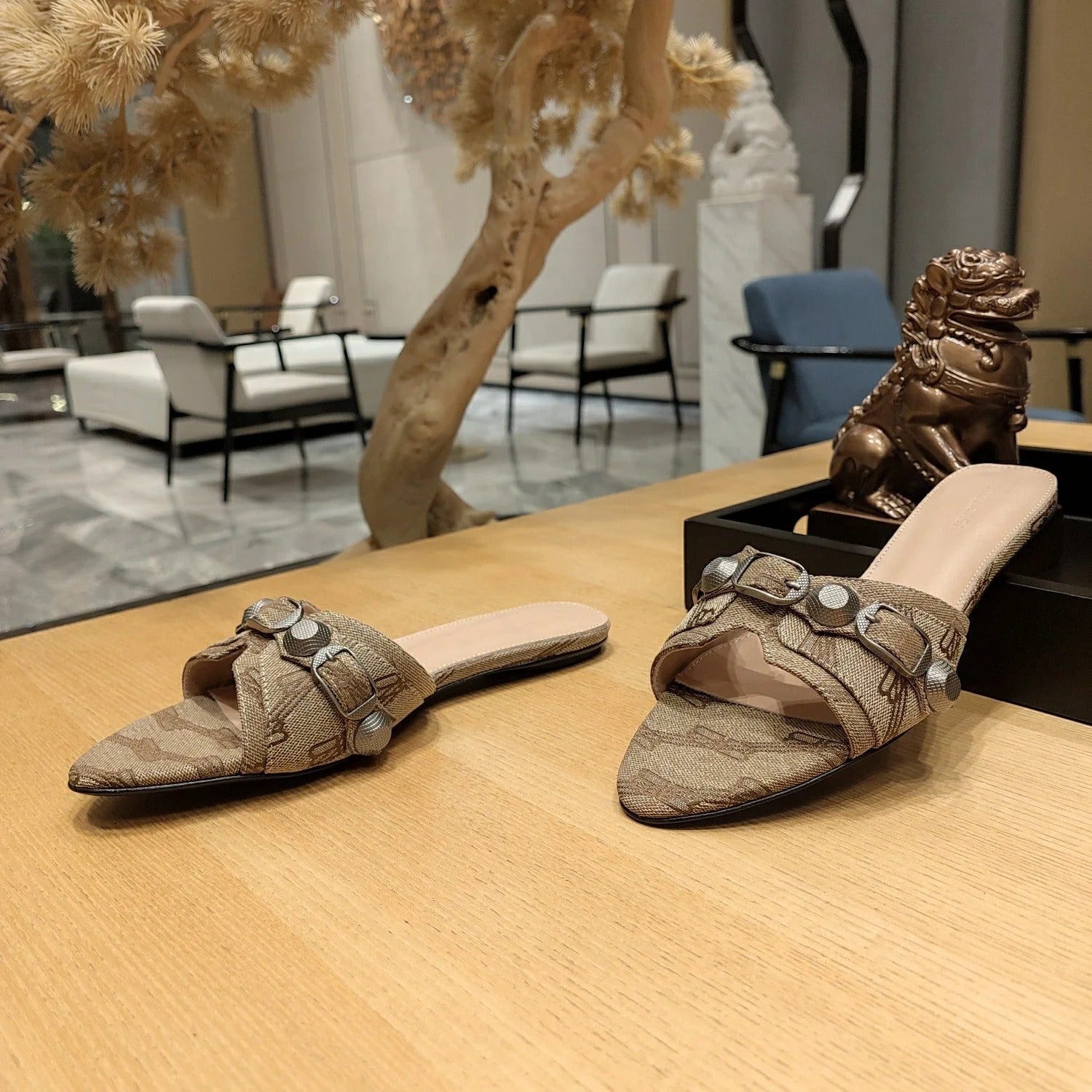 Balenciaga 26s Flat Slippers Light Brown Canvas Leather 681304
