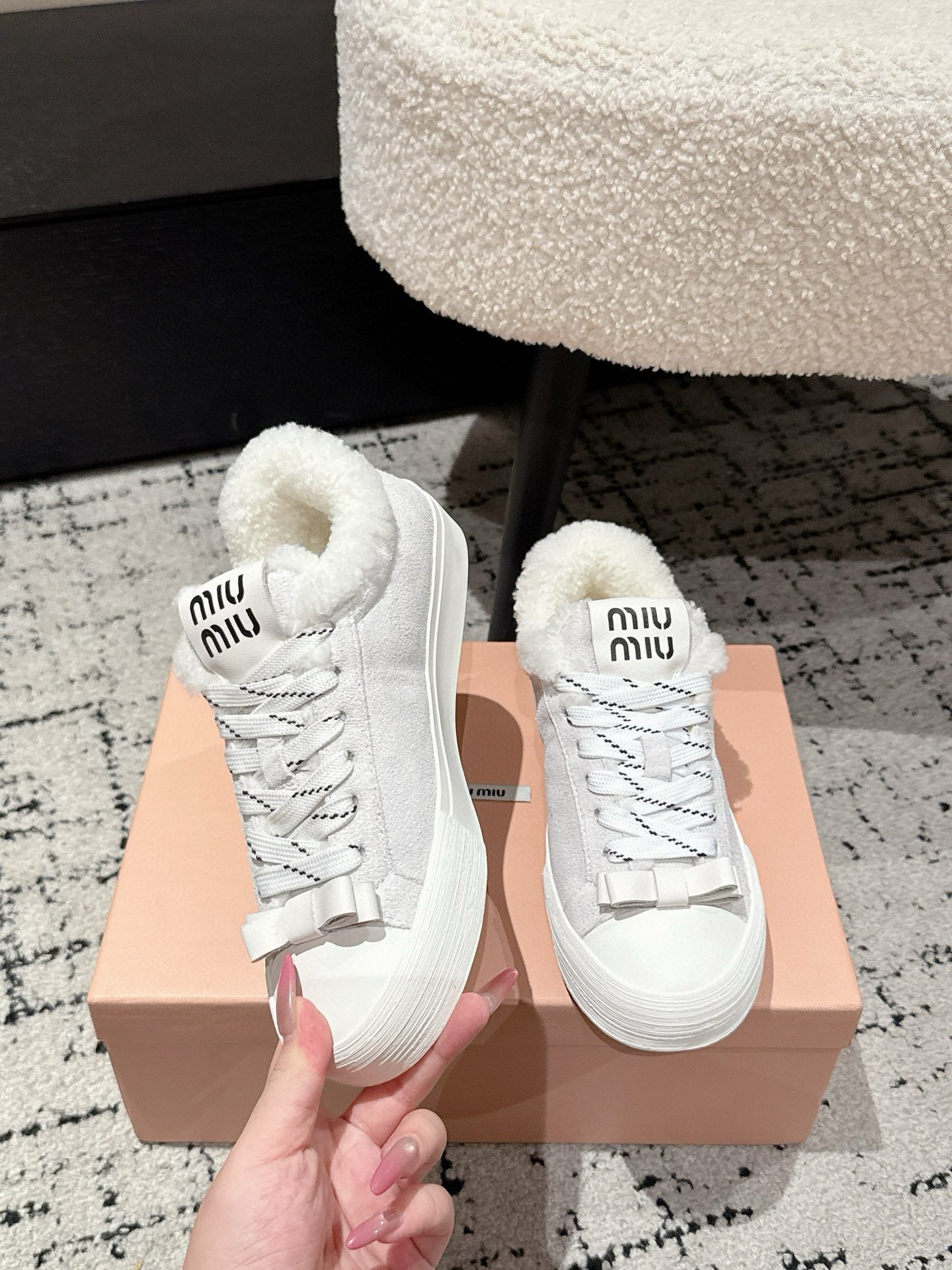 Miu 25 Small Bow Sneaker Gray White Suede Wool 541920