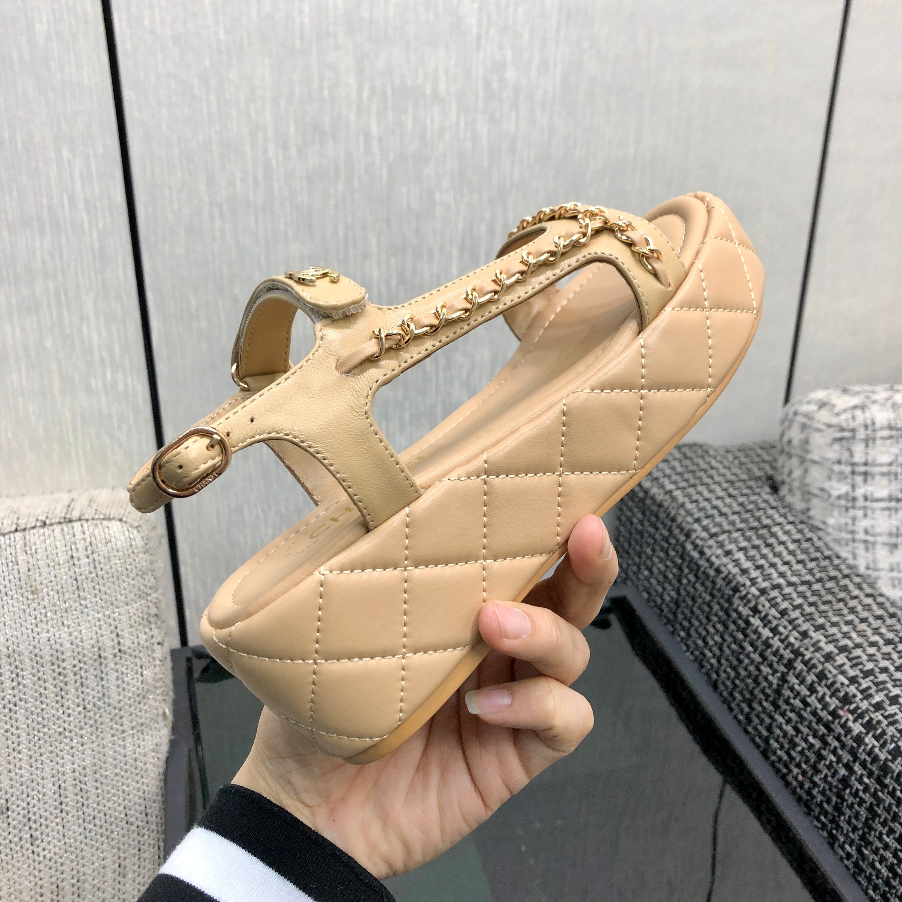 CC Platform Sandals Quilted Chain Beige Lambskin 602505