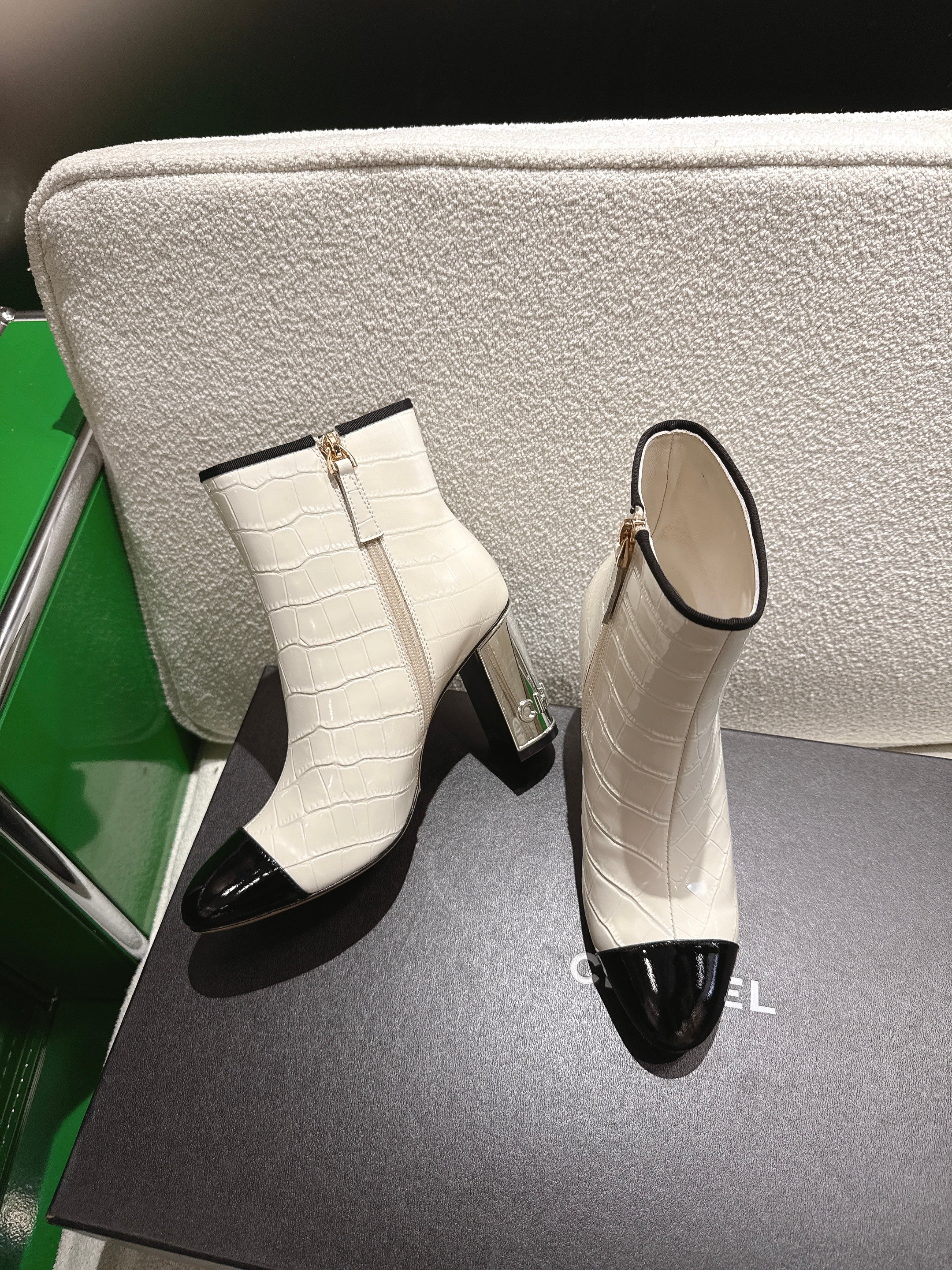 Chanel 2025𝐒𝐒 High Heeled Ankle Boots Cream and Black Glossy Leather 507546