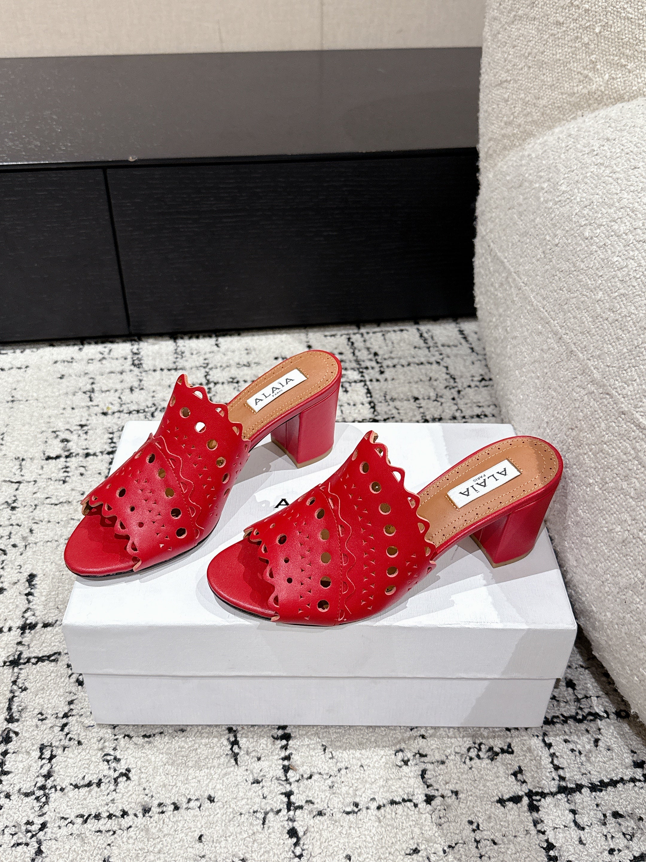 Alaia Vienne Mule Heeled Sandals 70mm Red Leather 232505