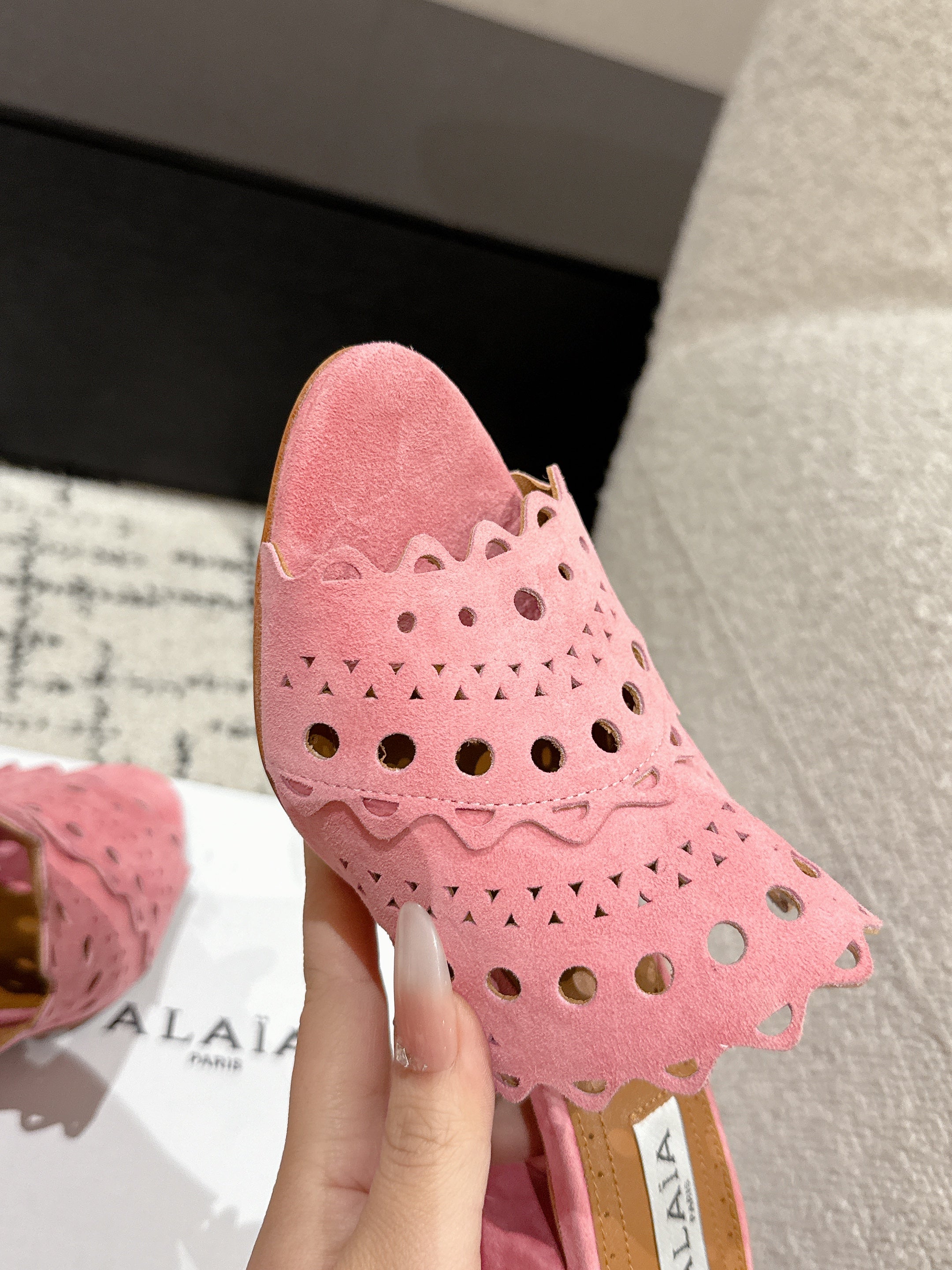 Alaia Vienne Mule Heeled Sandals 70mm Pink Suede Leather 232506
