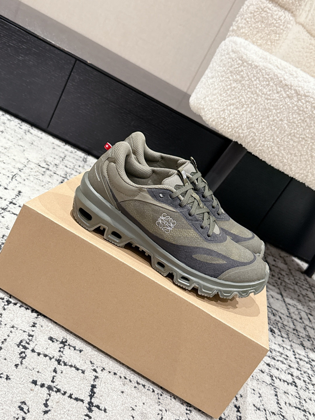 Loewe Ballet Runner 2.0 Sneaker Khahi Green Suede 500517
