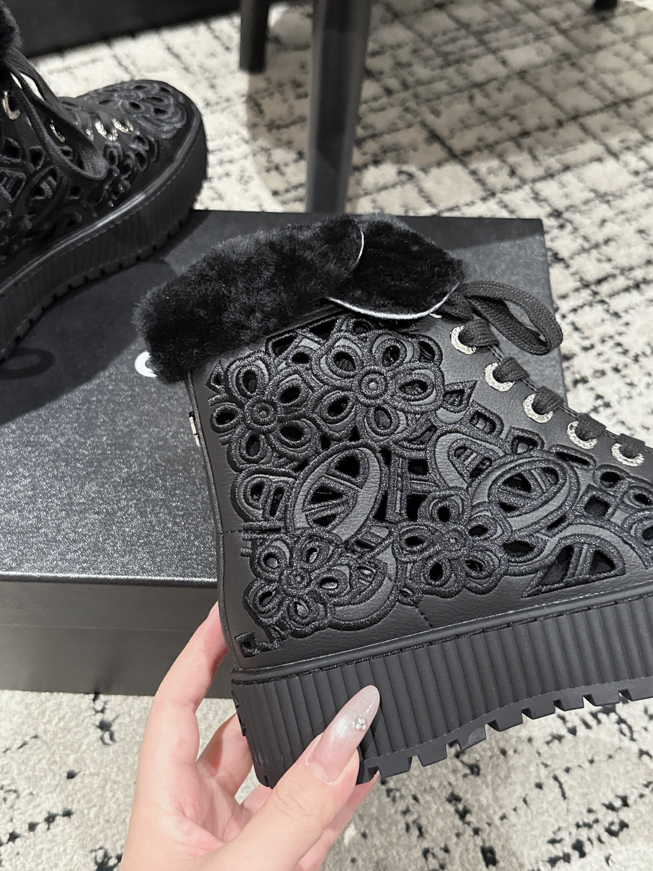CC 25 AW Ankle Boots Black Flower Perforated Cowhide Wool 541697