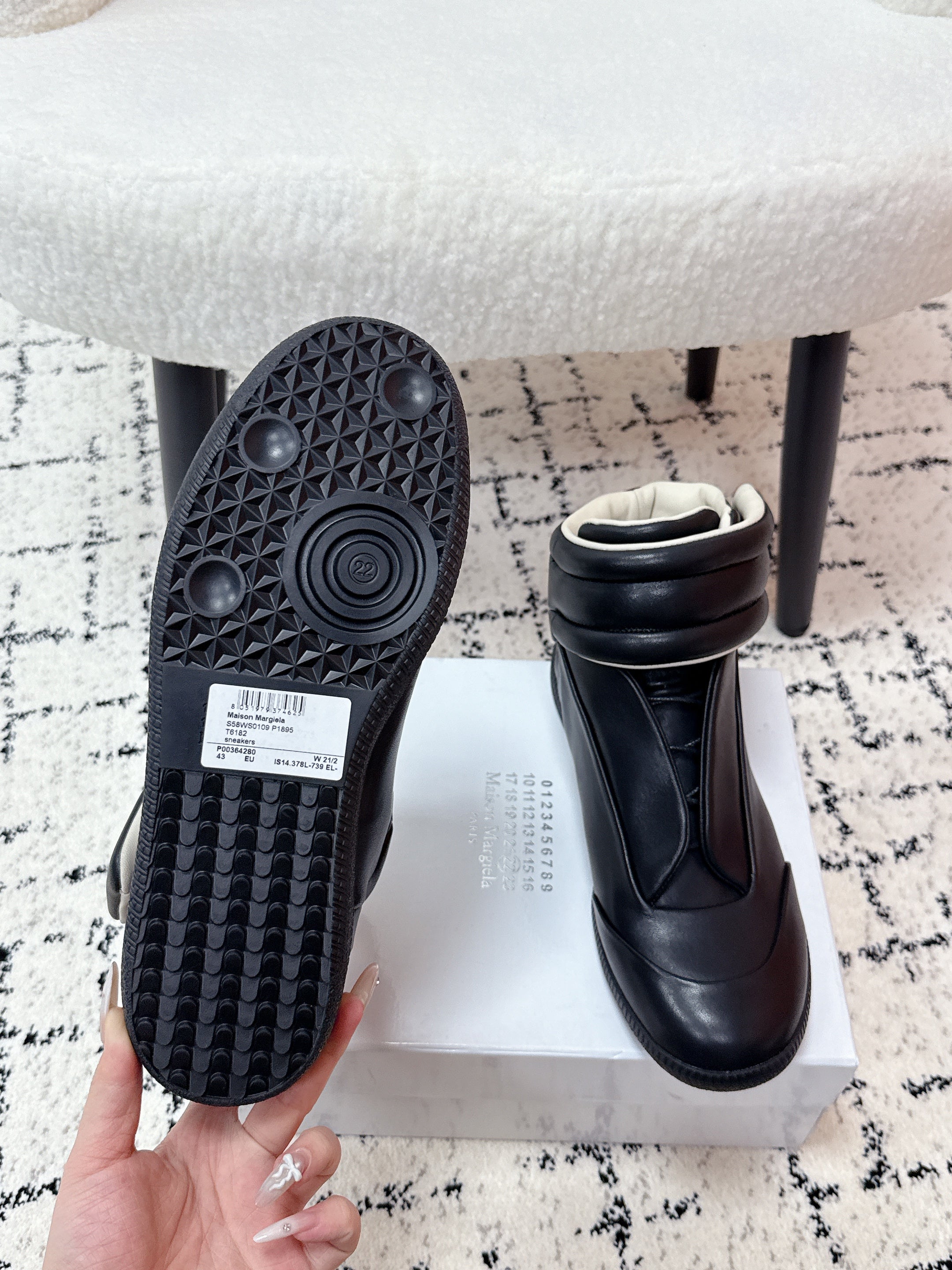 Maison Margiela Future Sneaker Black Calfskin Rubber 558434