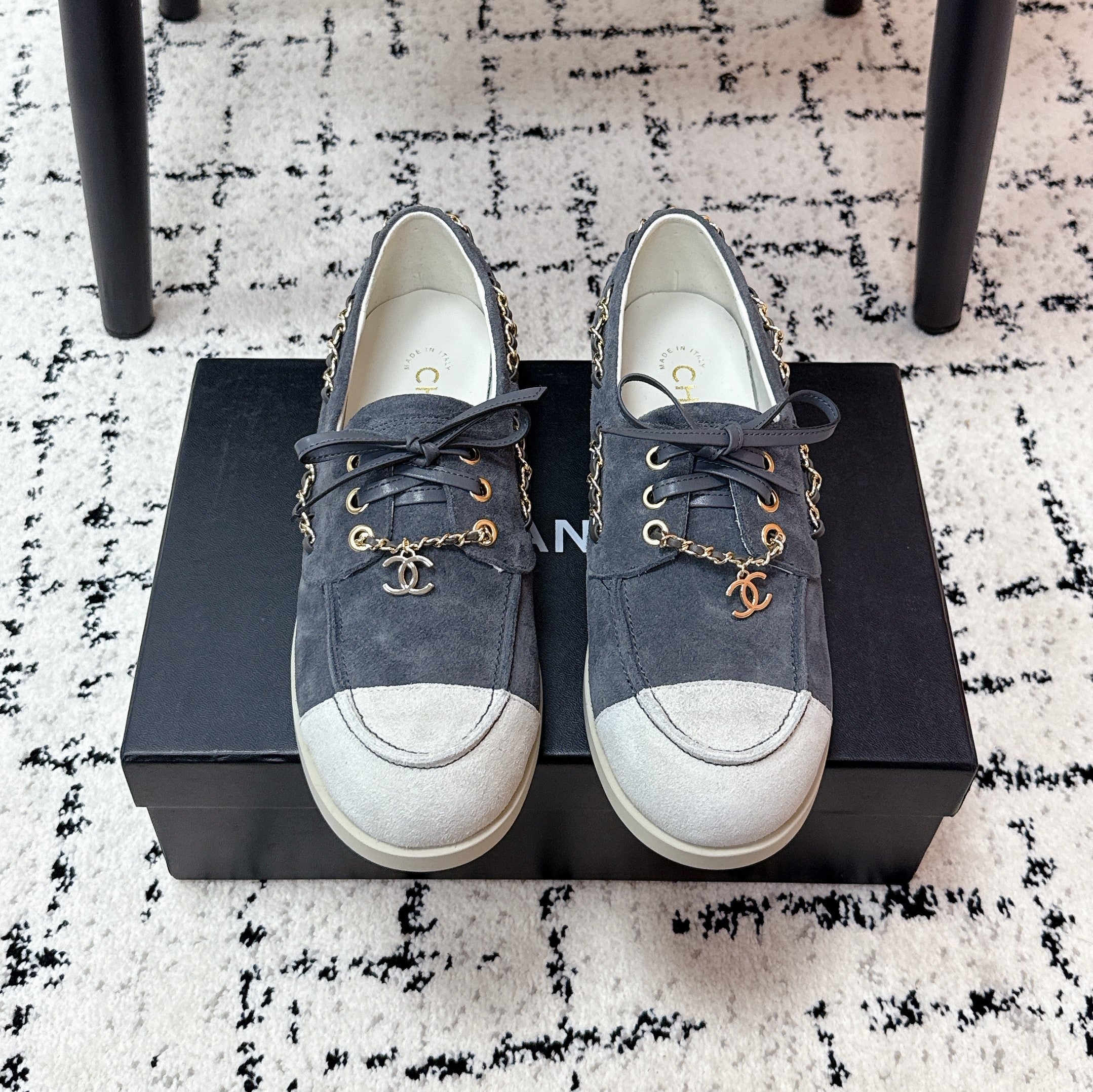 CC Cruise 25/26 Moccasins White Slate Blue Gray Suede