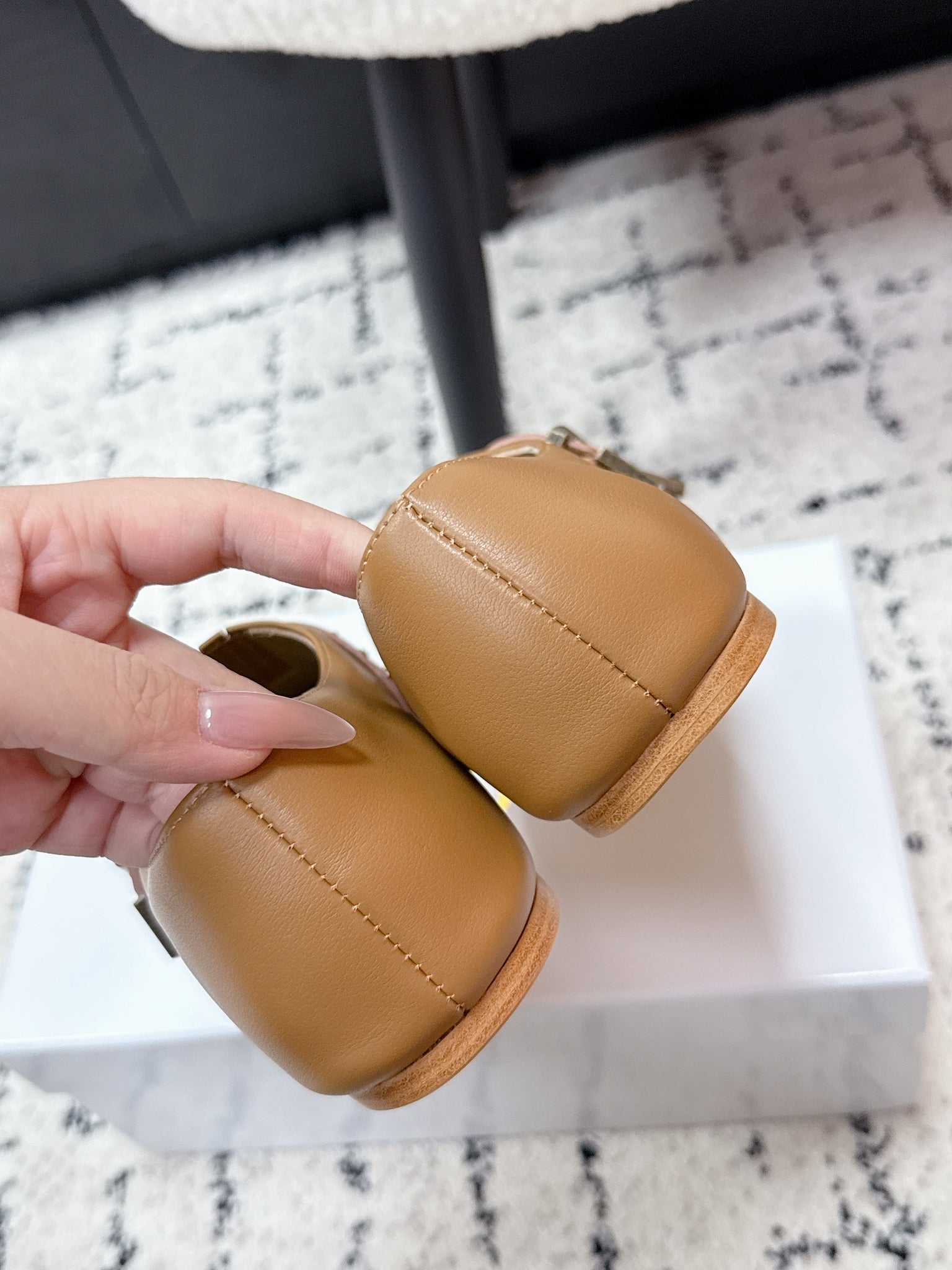 Chloé 26S Flat Shoes in Brown Calfskin with Metal Studs