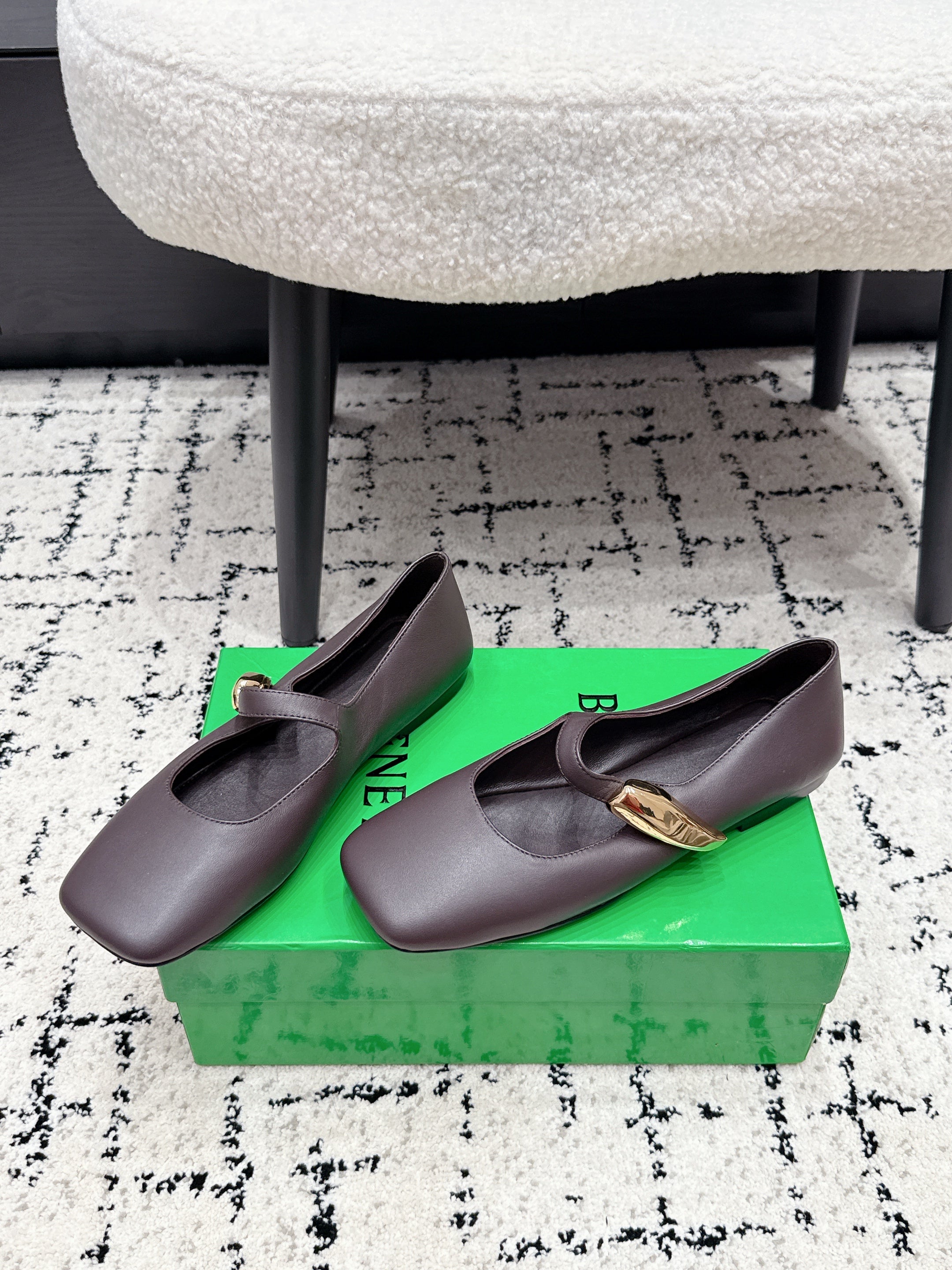 BV Charlotte Mary Jane Flat Coffee Leather 770002