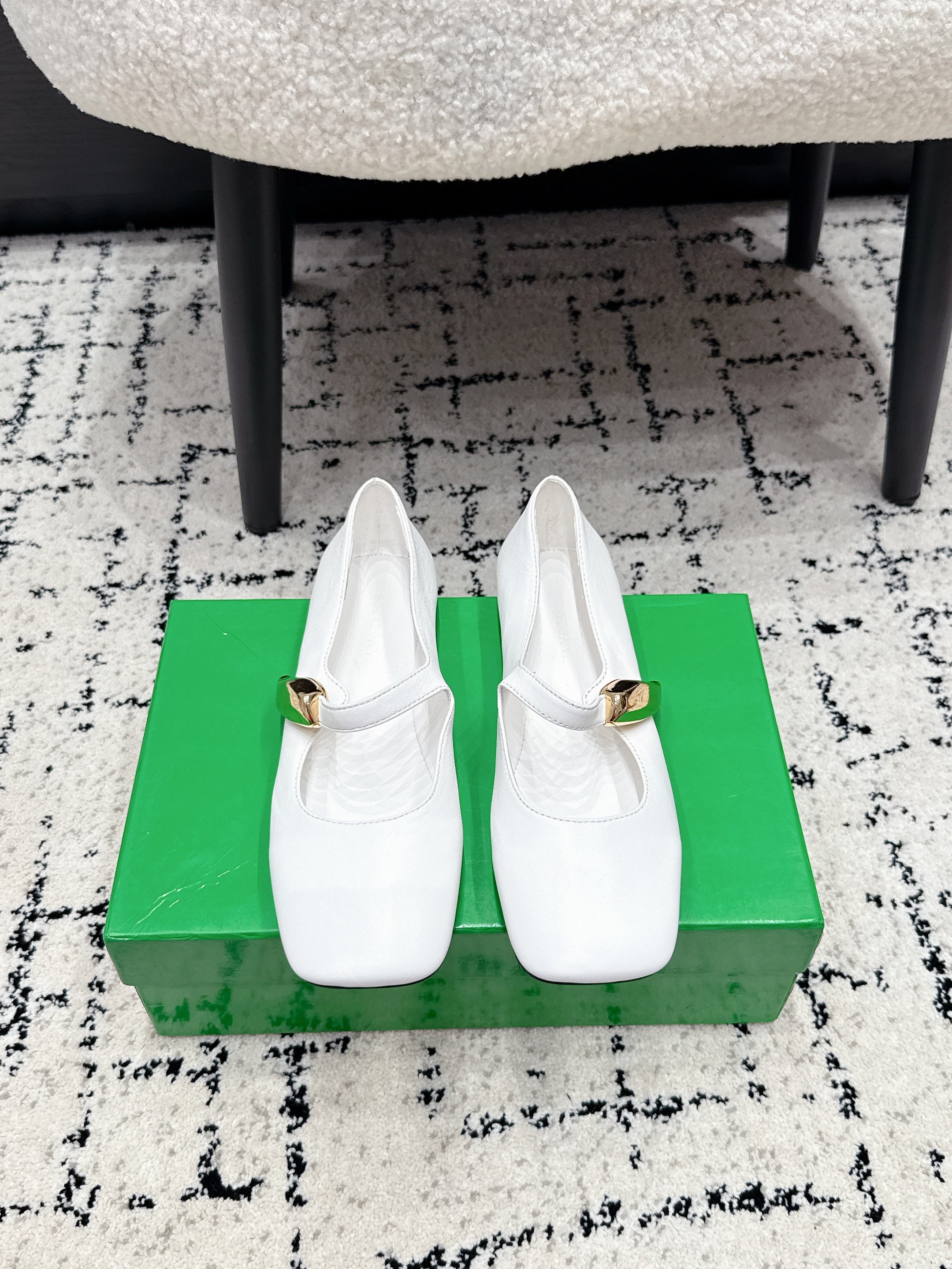 BV Charlotte Mary Jane Flat White Leather 770003