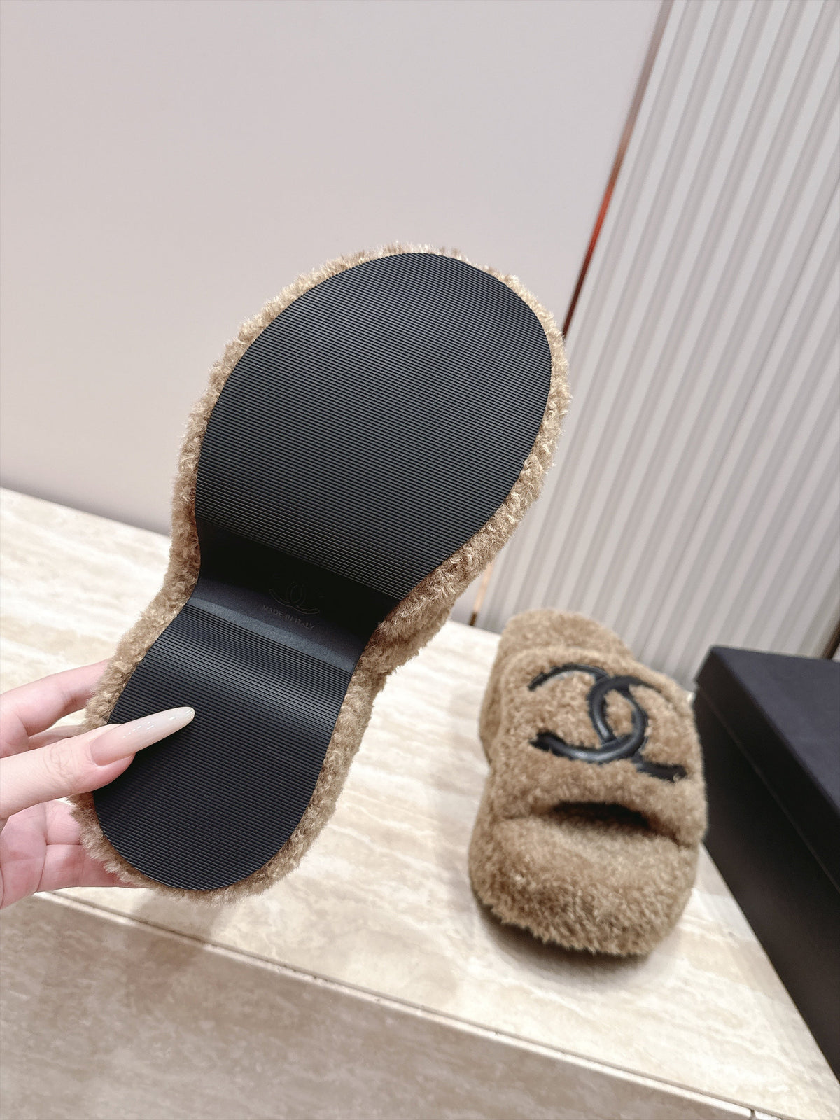 CC 26s Shearling Platform Slides Brown Black 121572