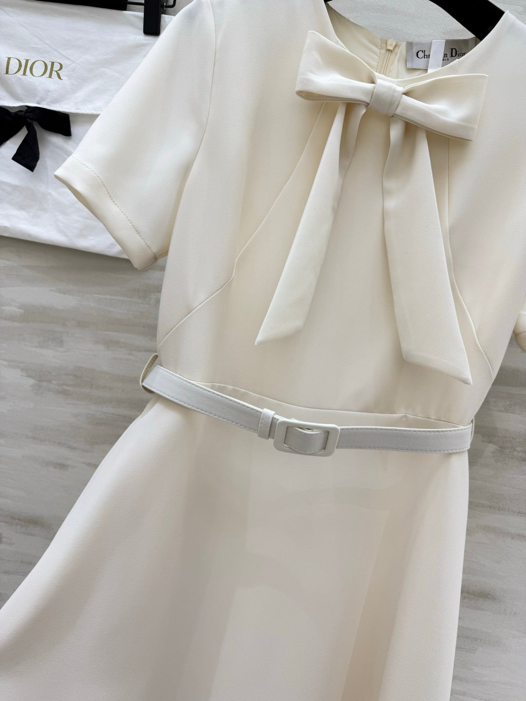 CD 26s Mid-Length Belted Dress White Wool Silk 394159