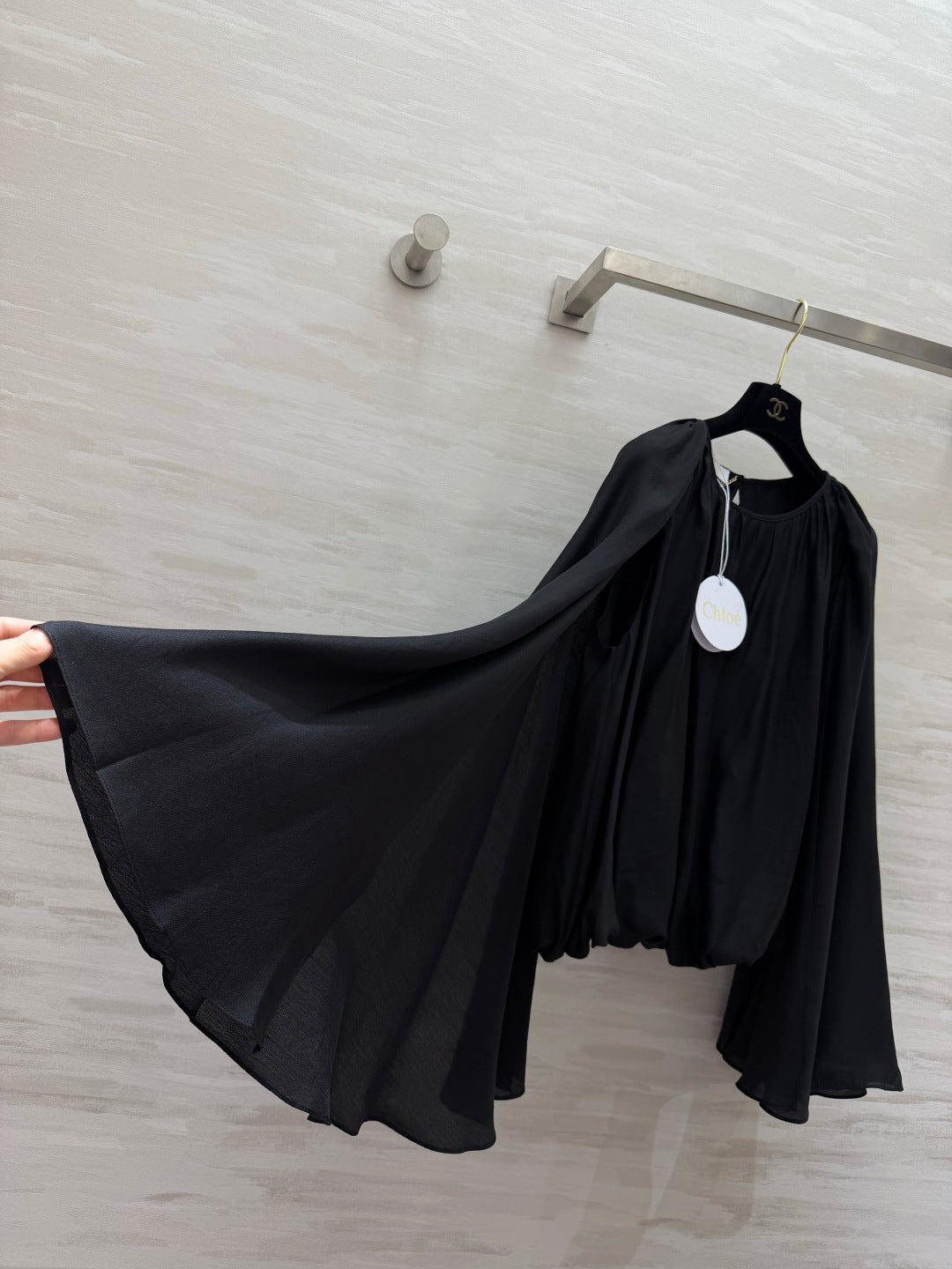 Chloé Wide-Sleeved Pleated Top Black 397033