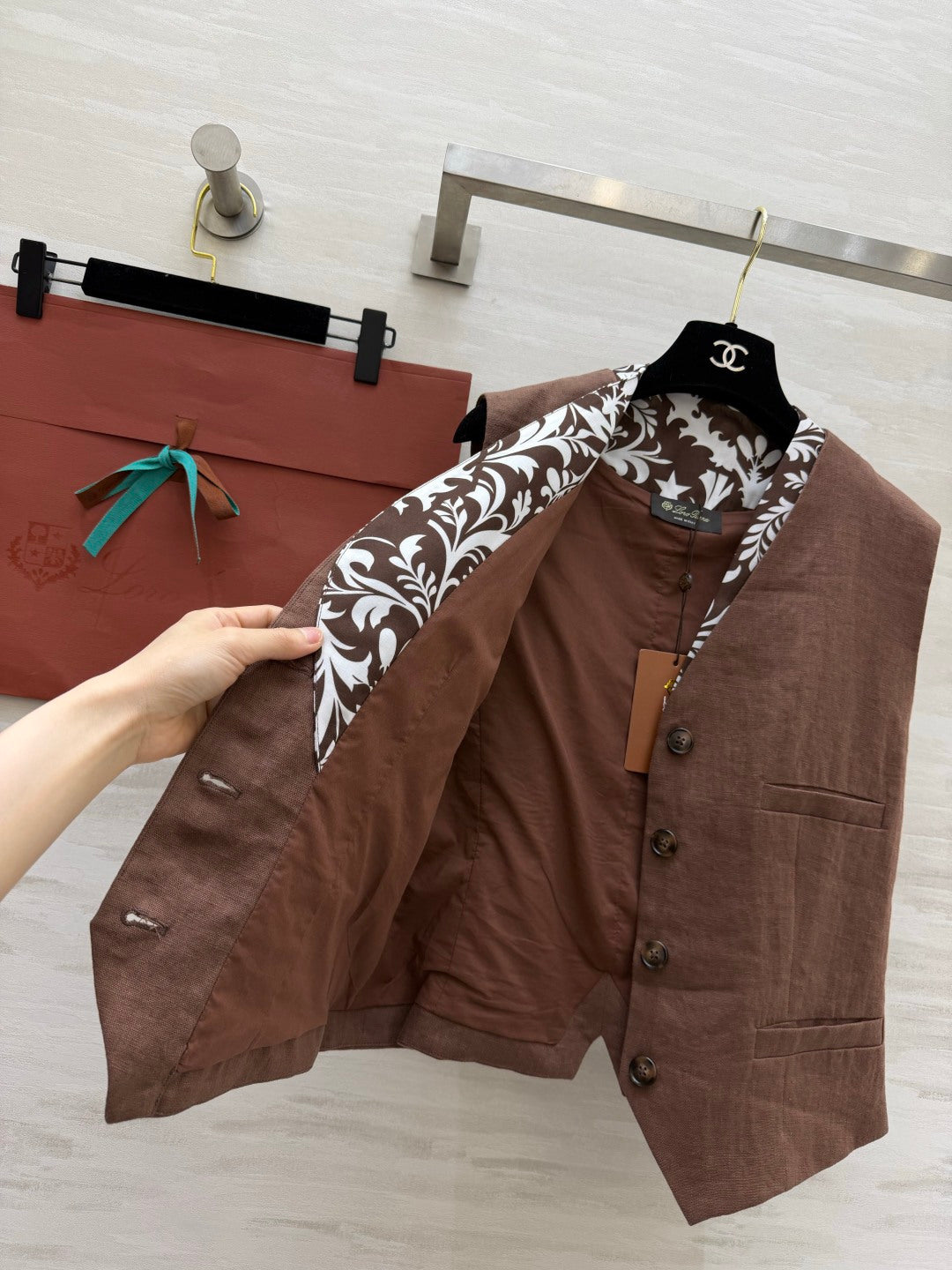LP 26s Vest Brown Linen 398875