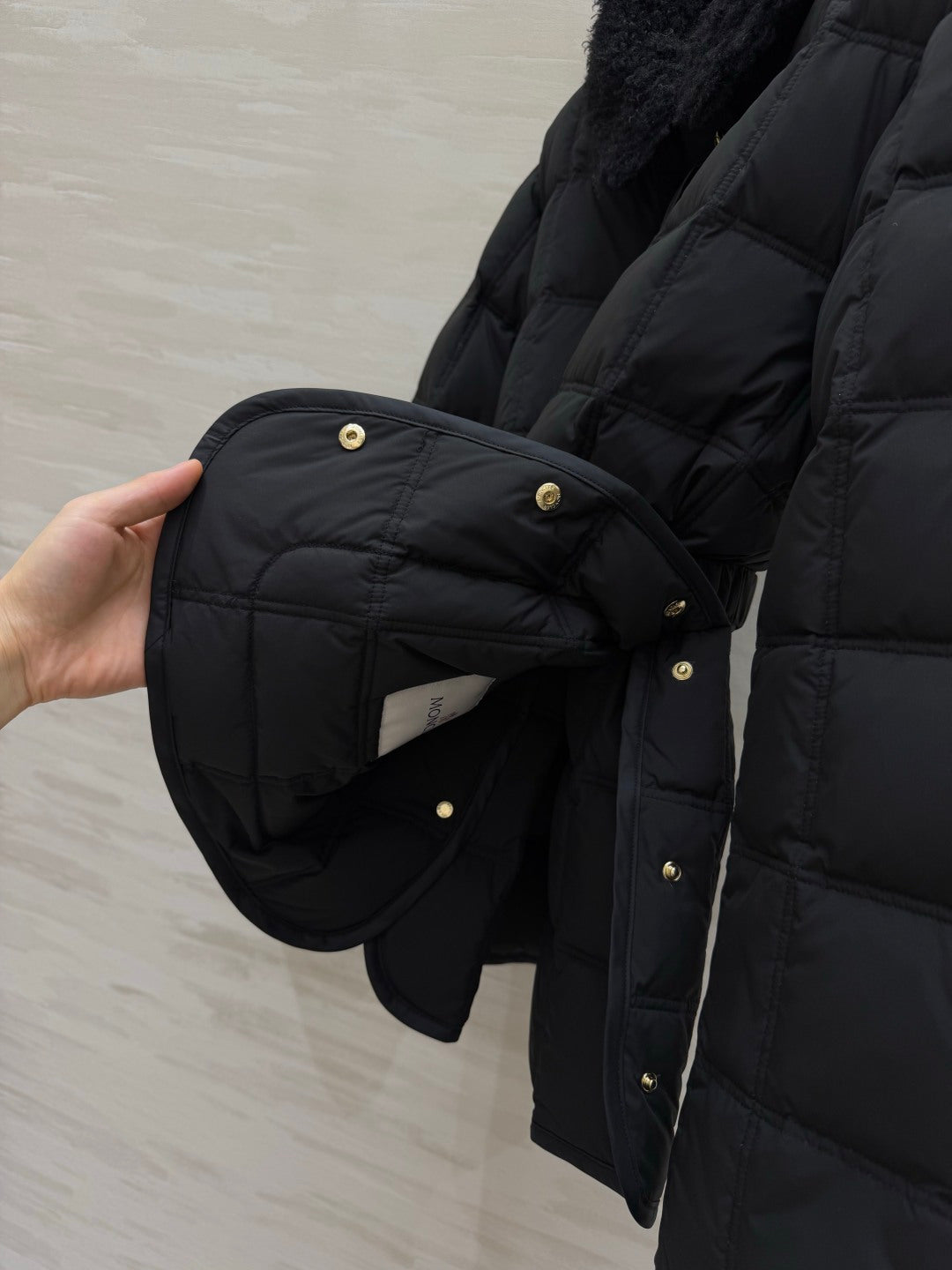 Moncler 26s Jacket Mid-Length Down Jacket Black Nylon Shearling 427377