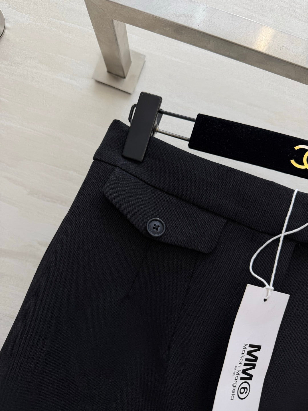 MM6 26S Black Flap Pocket Midi Skirt 428151
