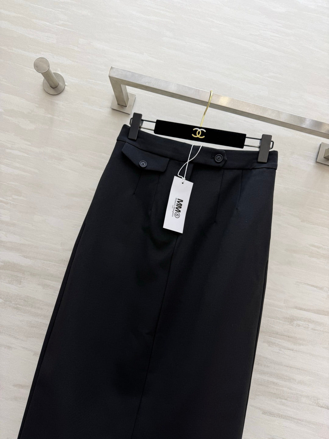 MM6 26S Black Flap Pocket Midi Skirt 428151