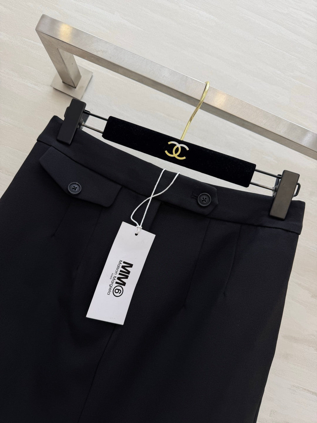MM6 26S Black Flap Pocket Midi Skirt 428151
