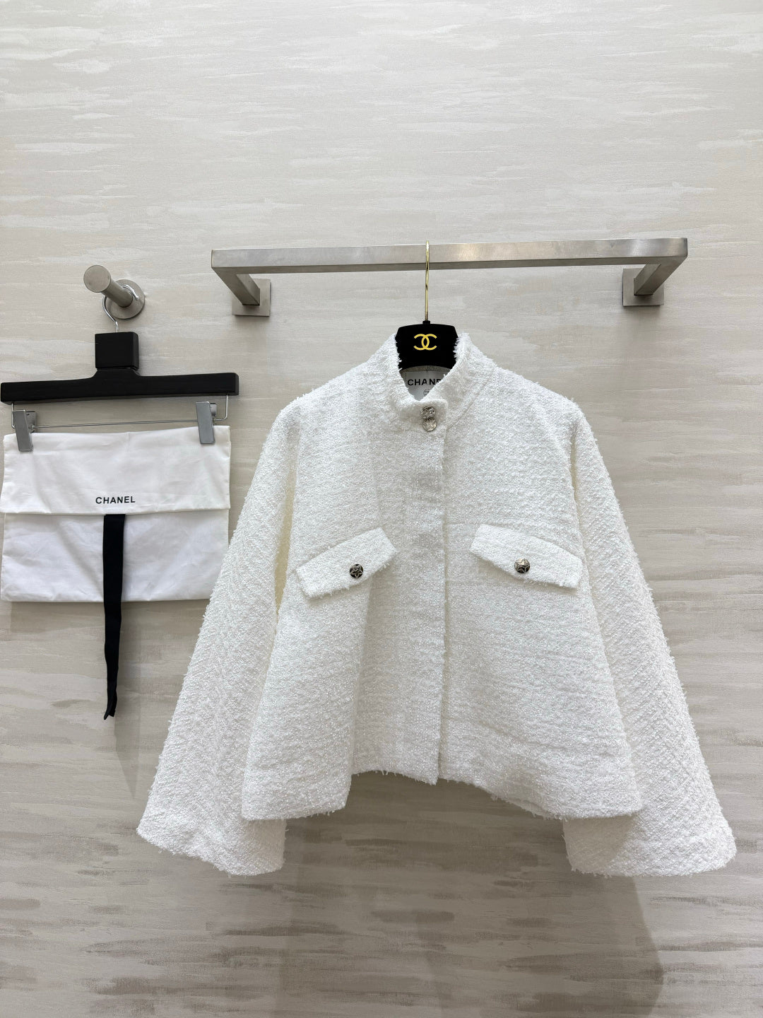 Chanel 26s White Tweed Jacket Style 435357