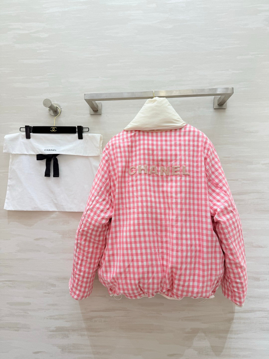 Chanel 26s White Heart-Quilted Puffer Jacket With Scarf Style 435327