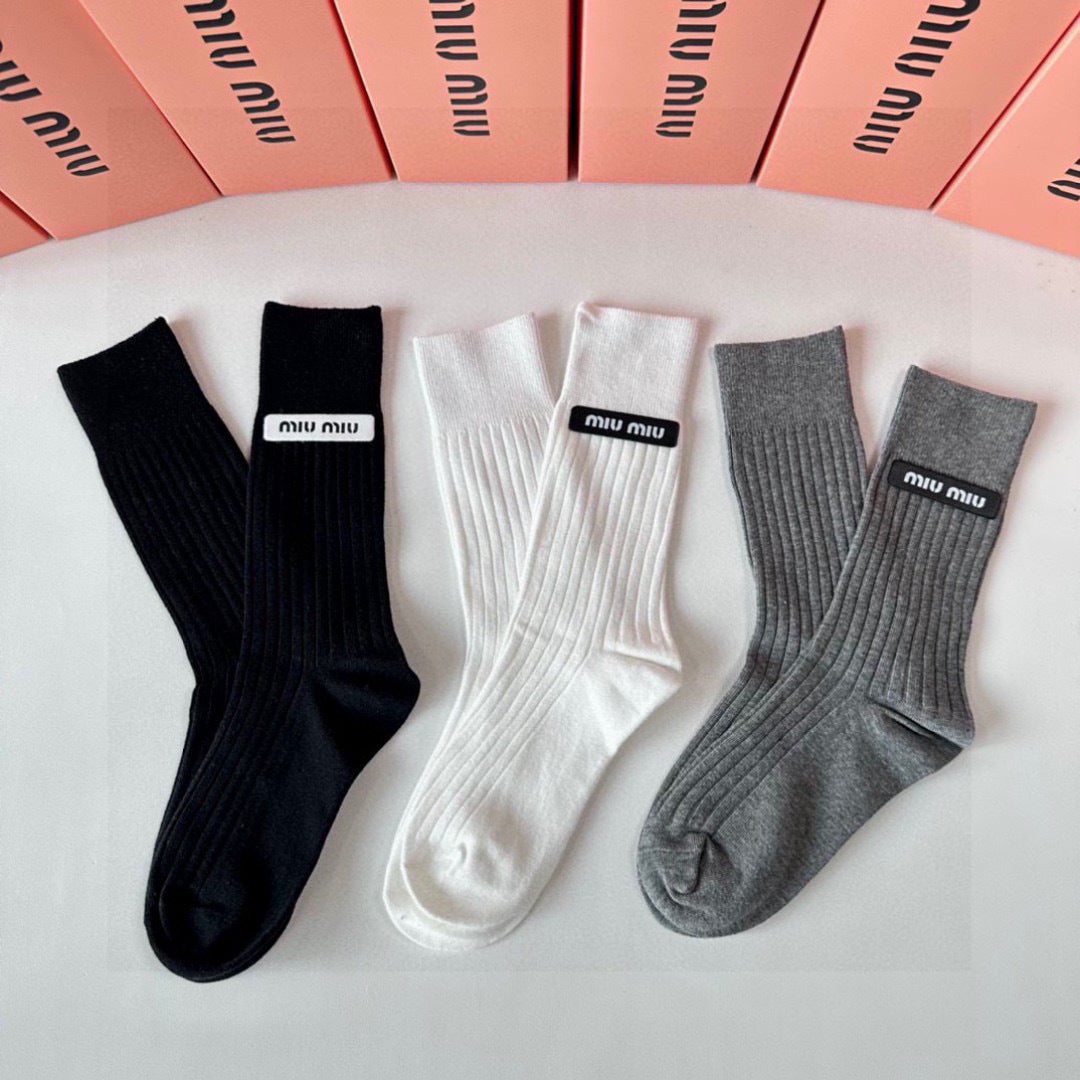 MID-LENGTH SOCKS 438339 (1 BOX)