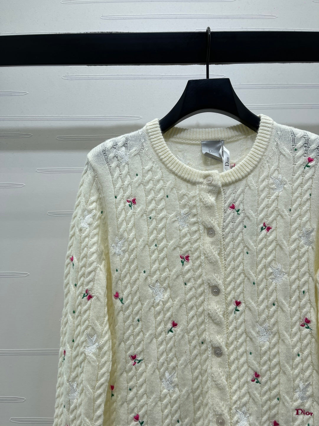 CD SS26 Crew Neck Embroidered Knit Cardigan Ivory Cashmere 351072