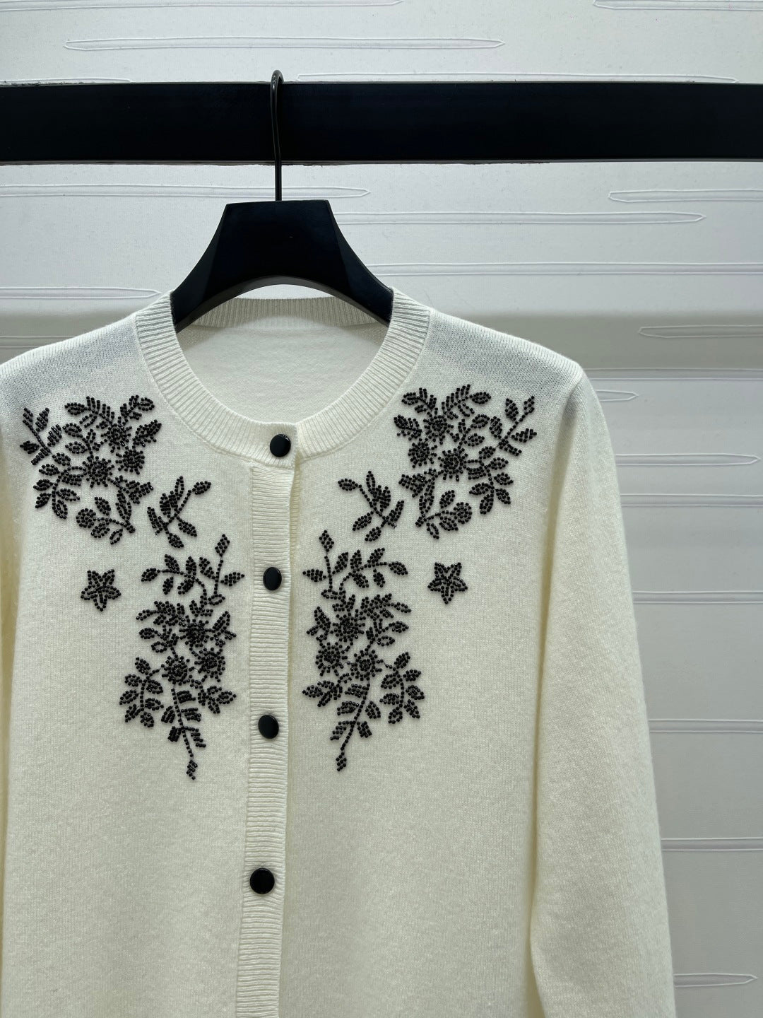 CD SS26 Beaded Floral Cardigan Ivory Wool 351064