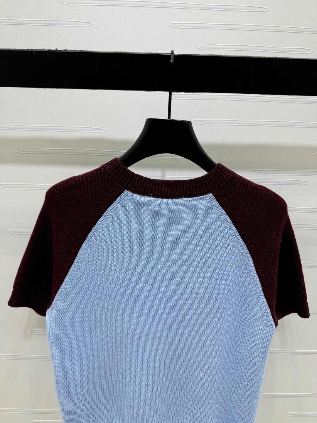 CC Short Sleeve Knitted Sweater Light Blue Burgundy Cashmere Wool 351024