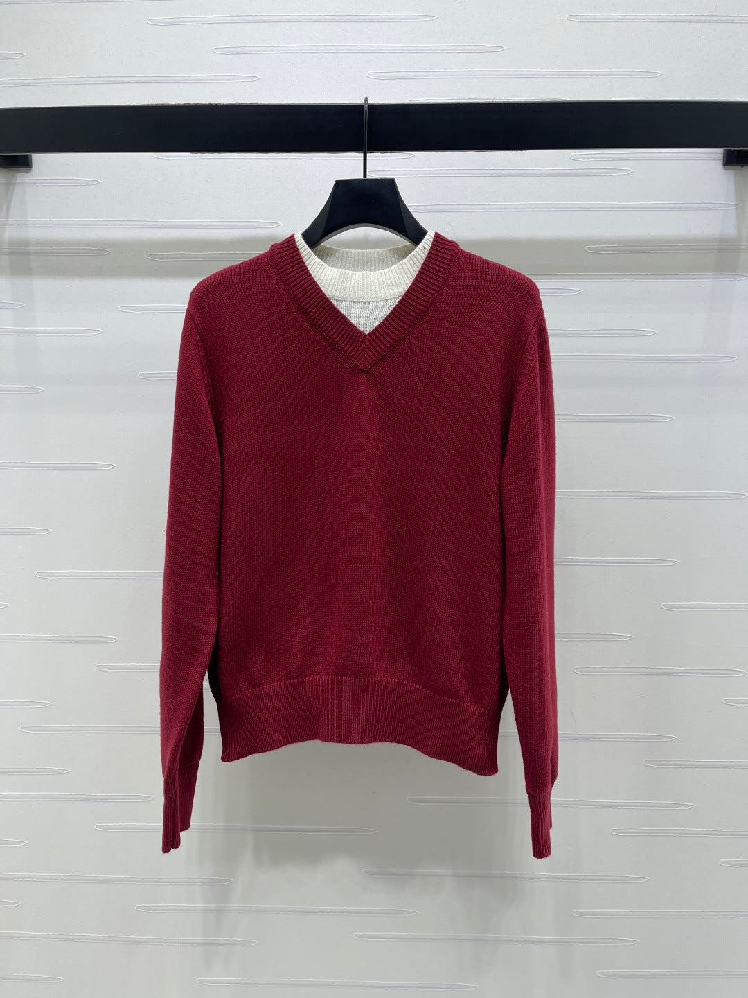 CC 26s Crew Neck Color-Blocked Faux Two-Piece Sweater Red Cashemere 344152