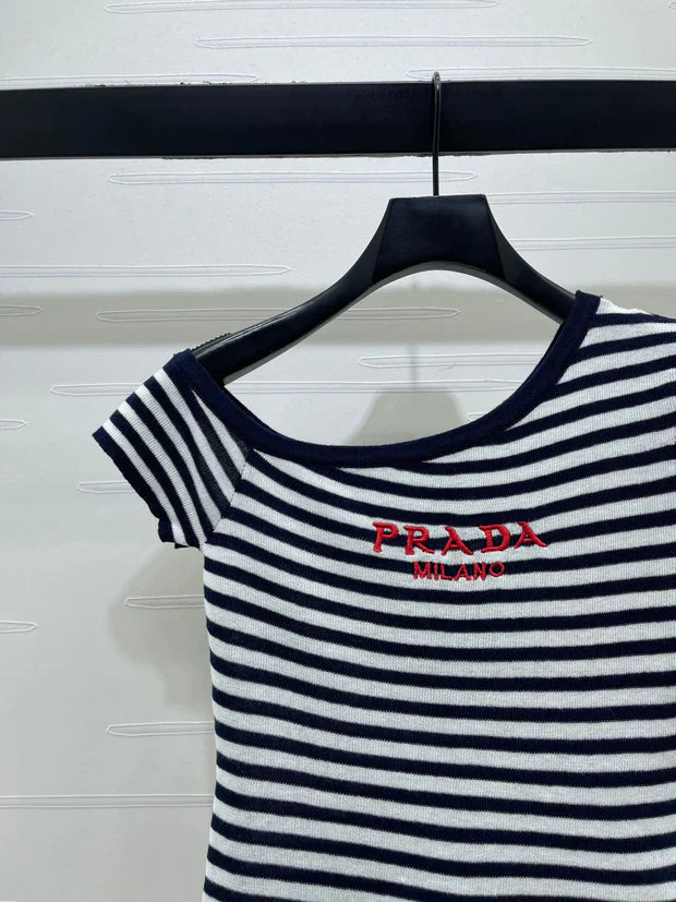 Prada 2026 One-shoulder Knit Short-sleeved Top Cotton 391450