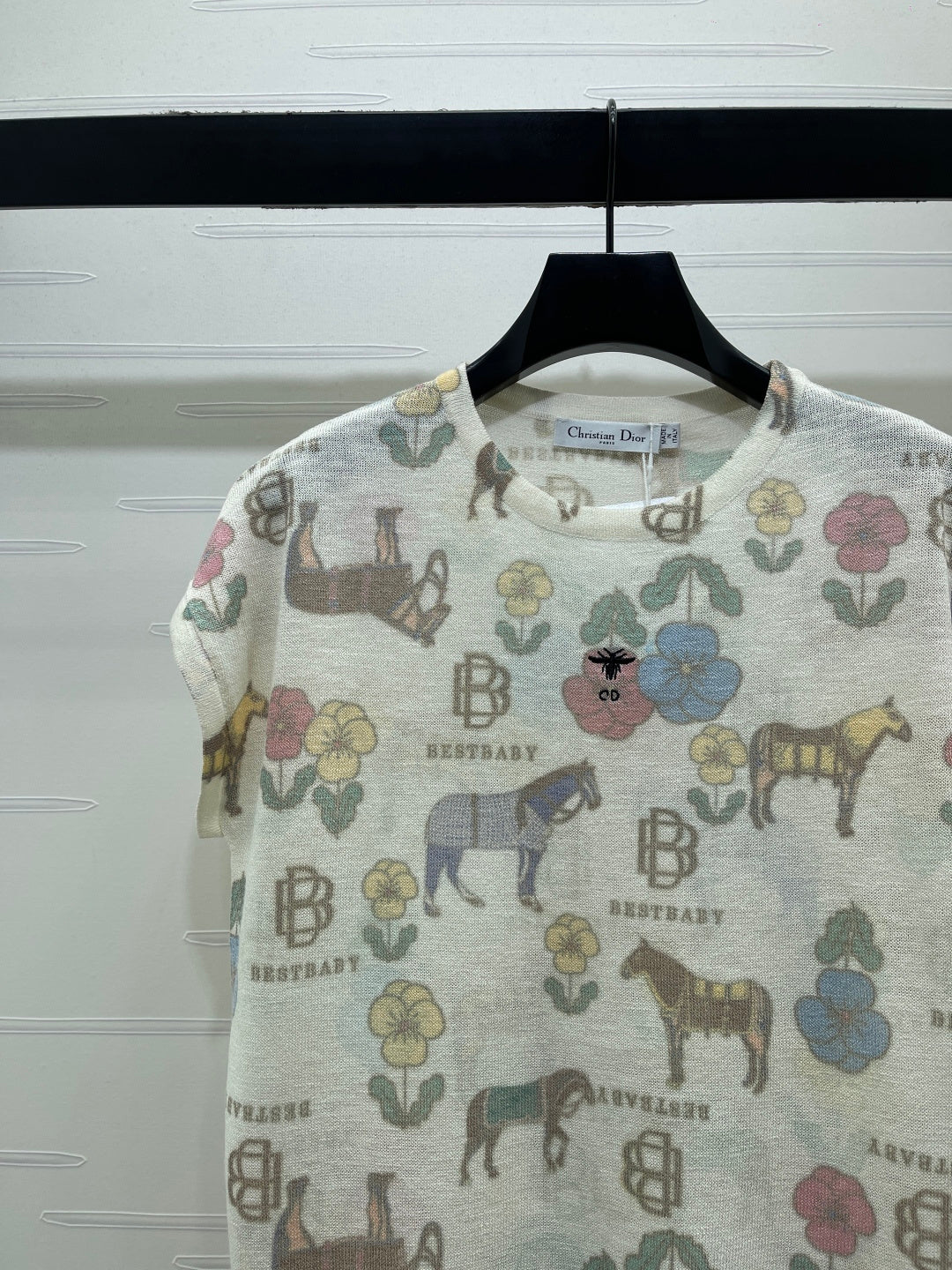 CD Short-Sleeved Top Floral Animal Pattern Cream Cotton 380762