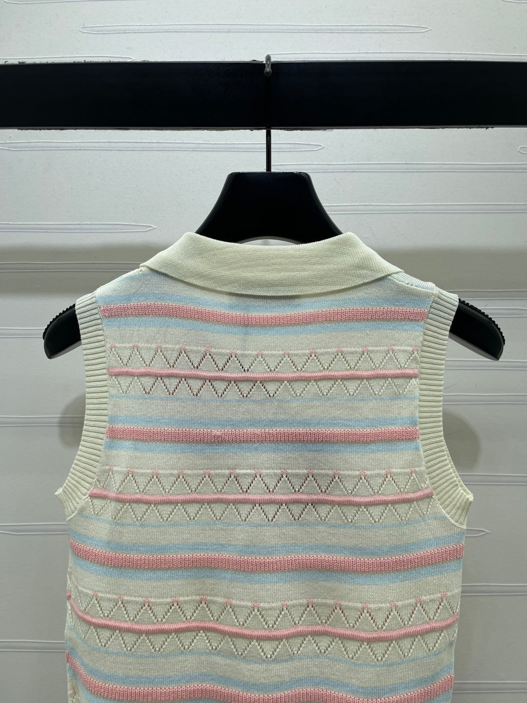 Miu 26s Collared Knit Vest Cream Wool Acrylic Nylon 401599