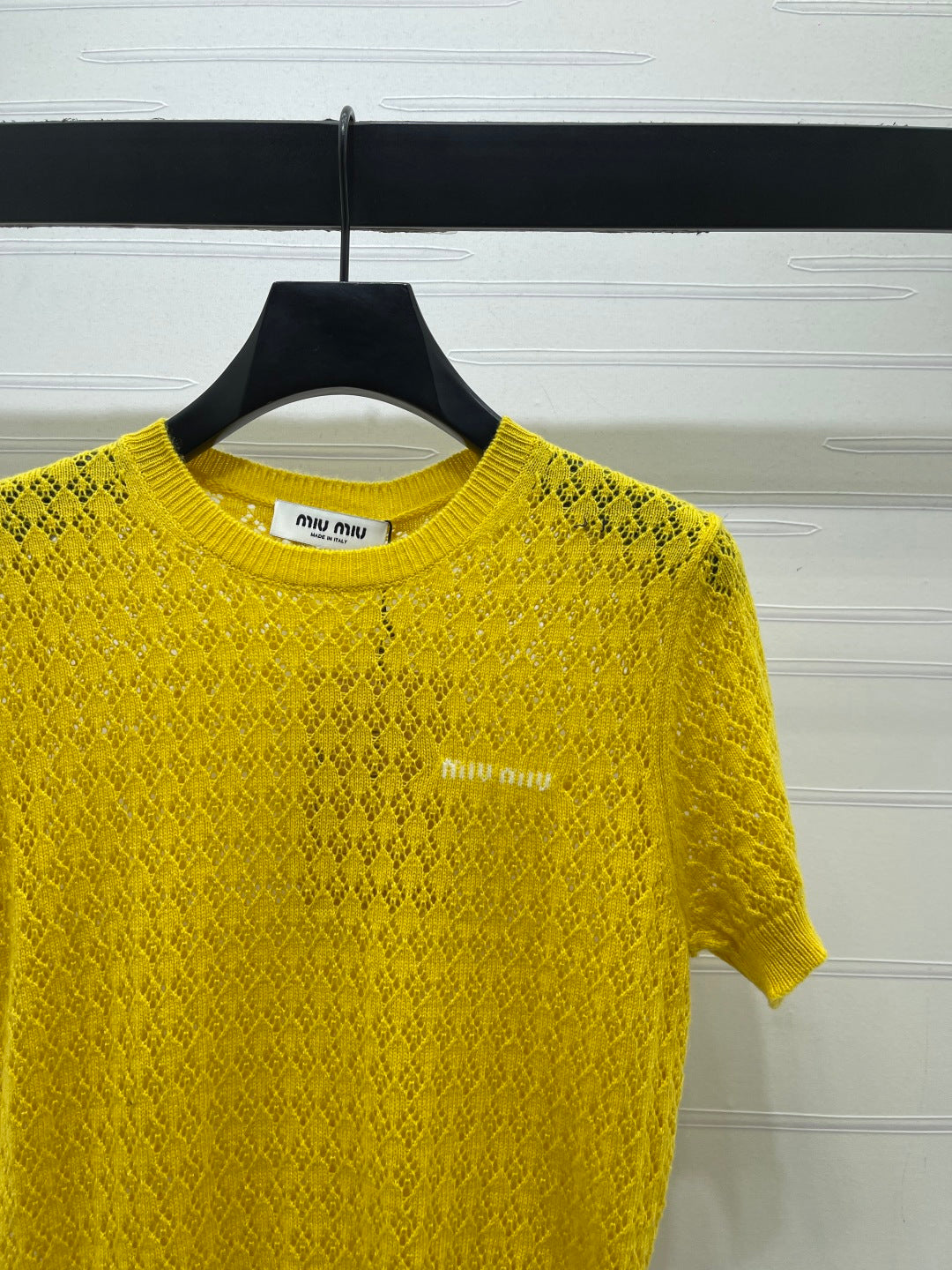 Miu 26s Neck Knit Short-Sleeved Top Yellow Wool 410768