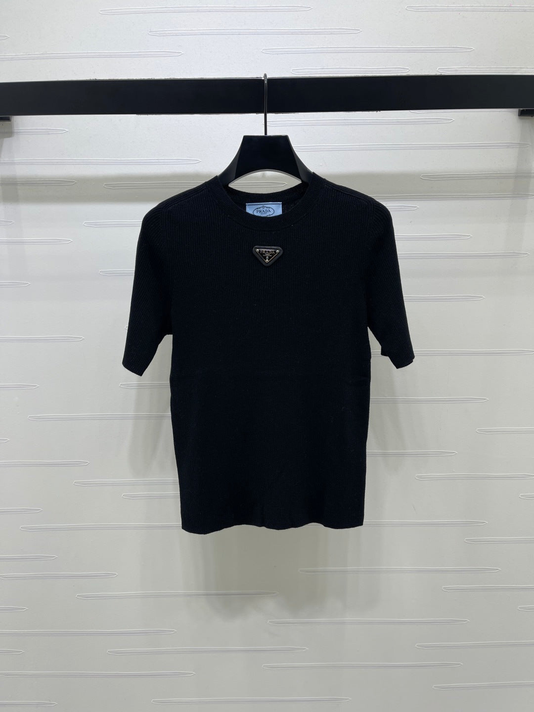 Prada 26s Round Neck Slim Fit Knit Short-Sleeve Top Black Wool 421994