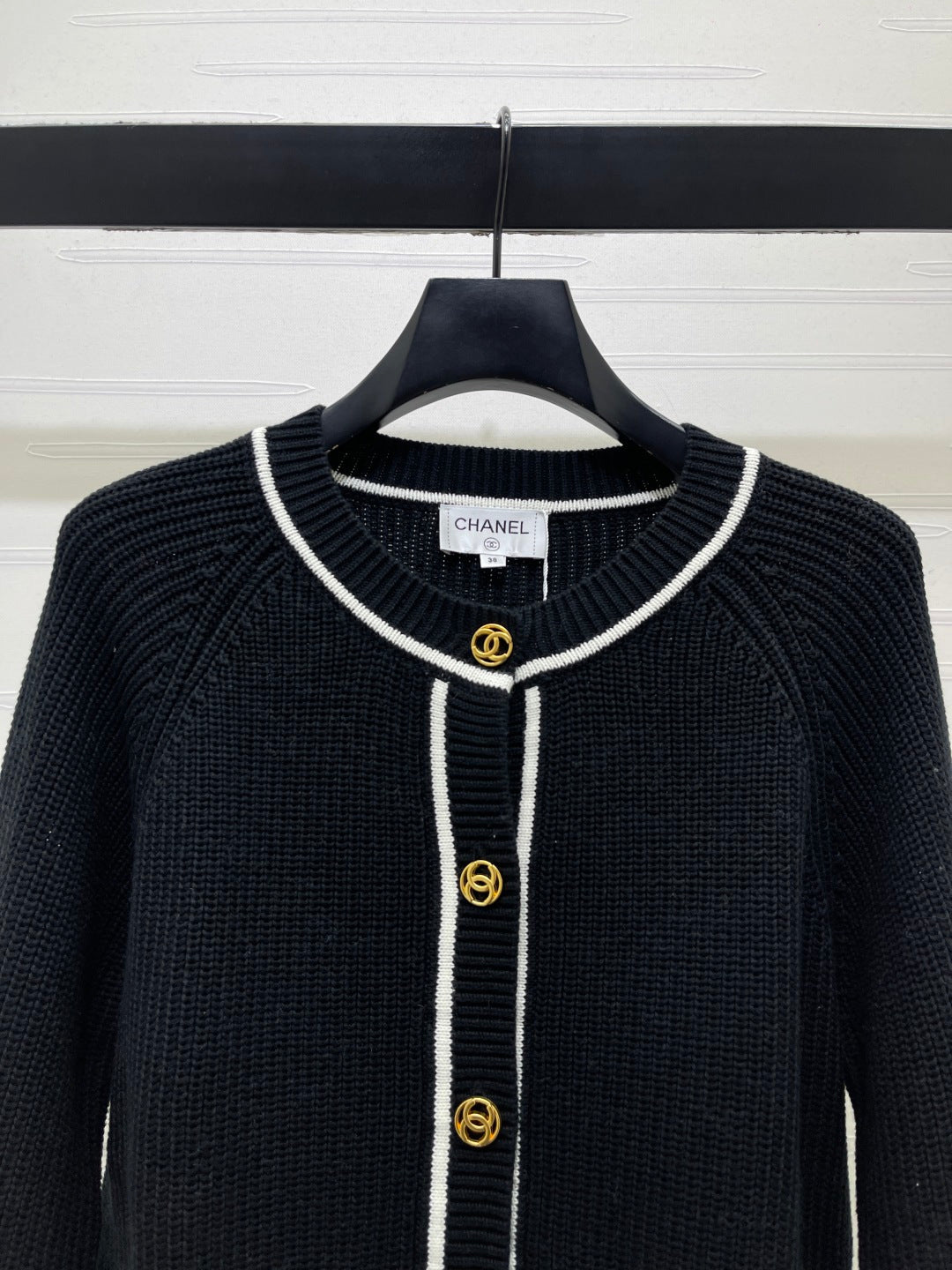 Chanel 26s Contrast Trim Knit Cardigan 439876