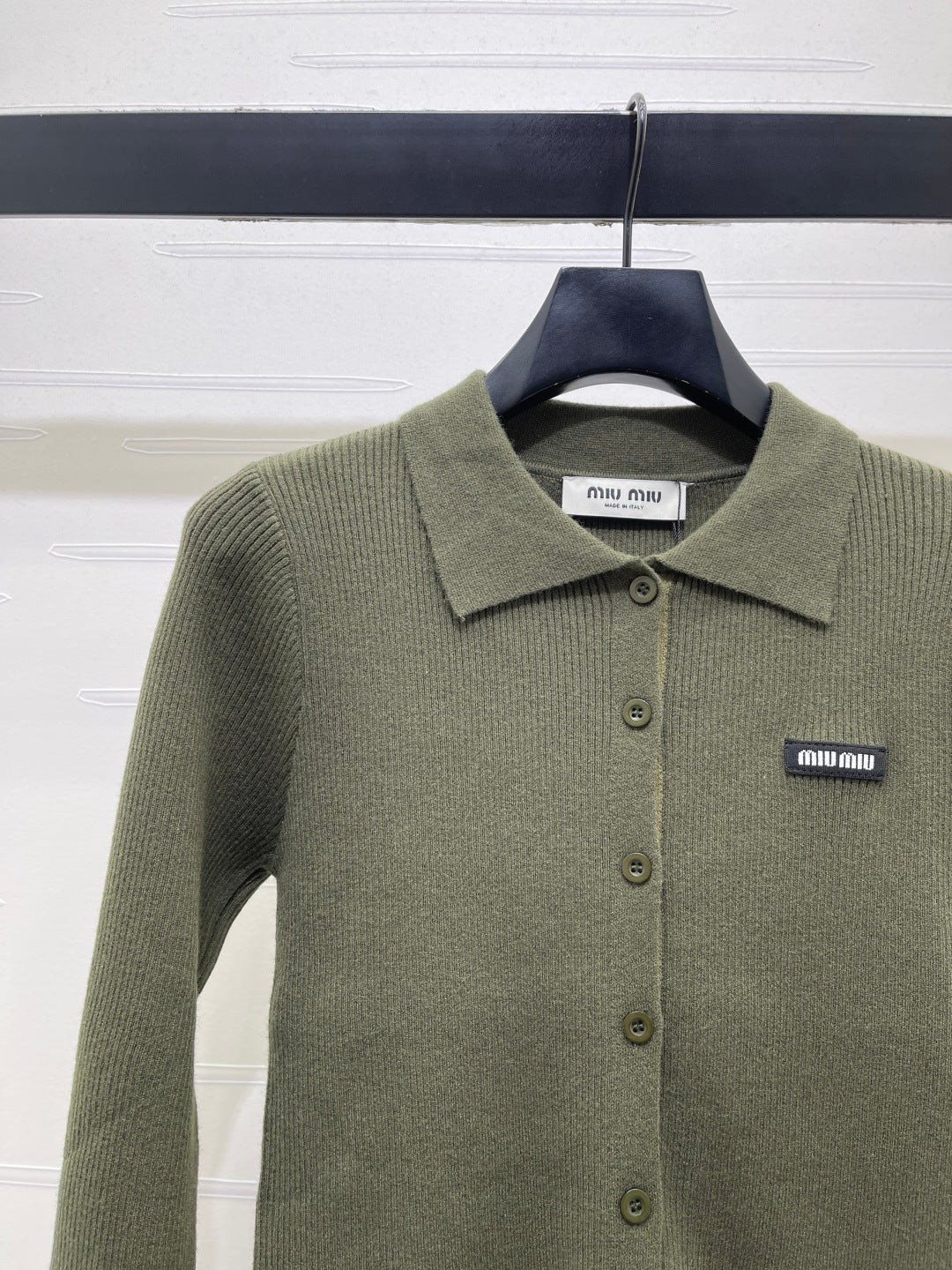 MM 26s Ribbed Cardigan Wool Olive Green Knit 439818