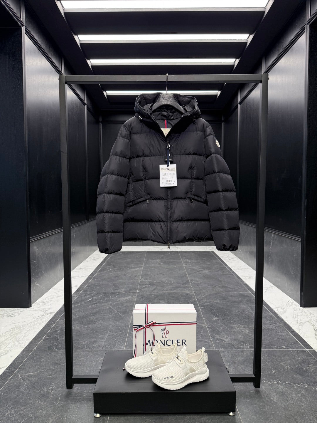 MC 25 Down Jacket Black Polyester 0021