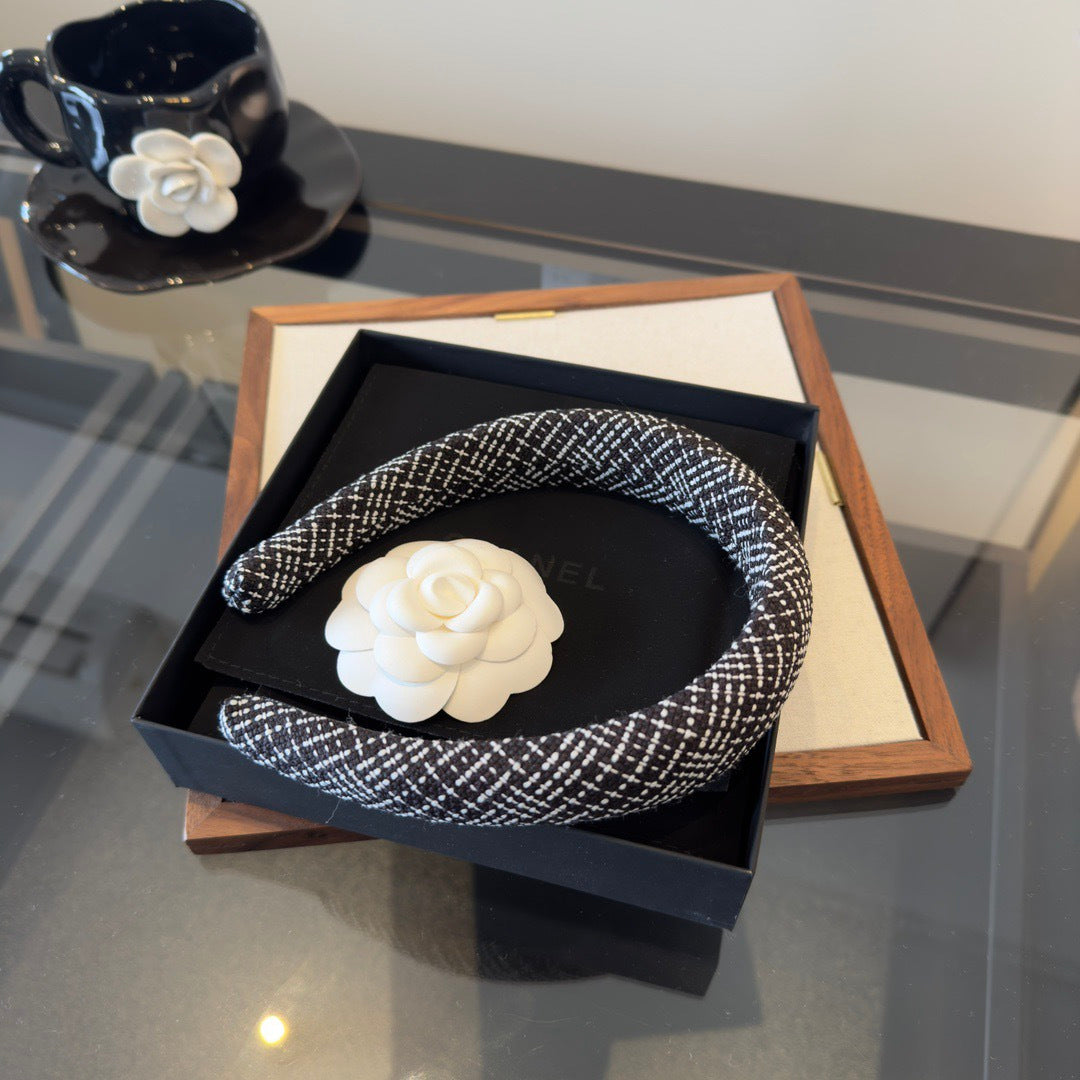 CC 26s Black Headband 275572