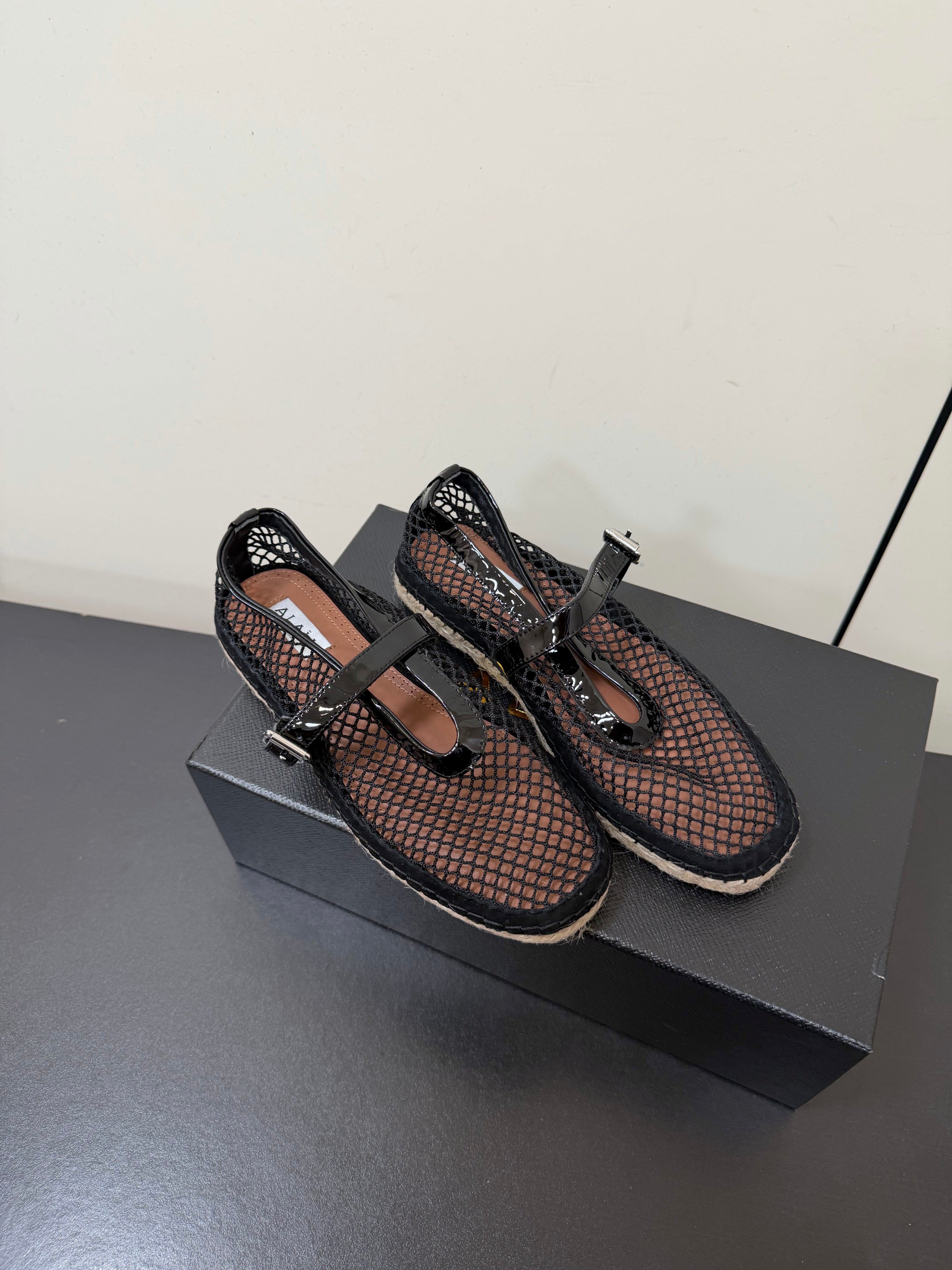 Alaia 26s Espadrilles Black Patent Leather Mesh 984737
