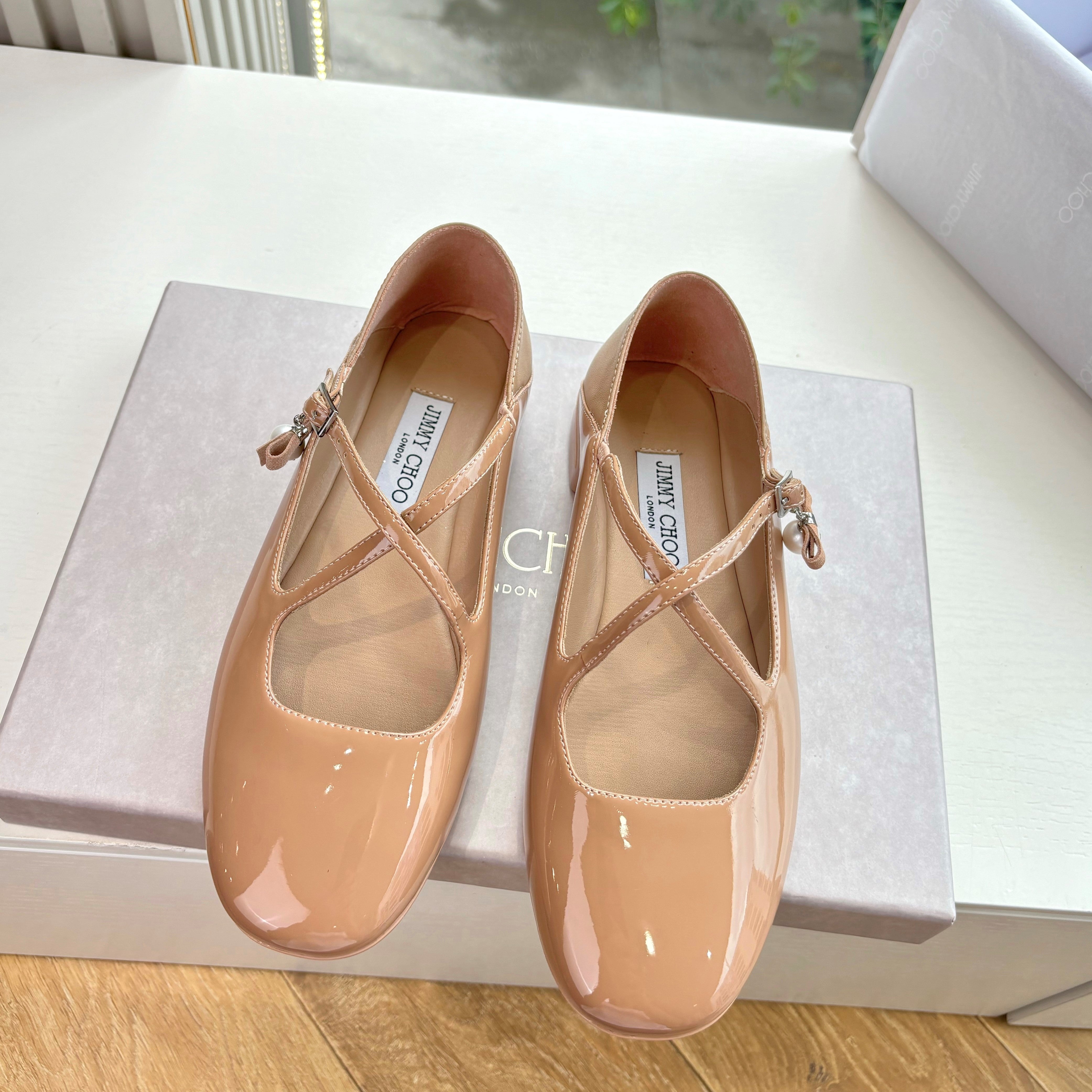 Jimmy Eleri Ballerina Shoes Beige Patent Leather 430573