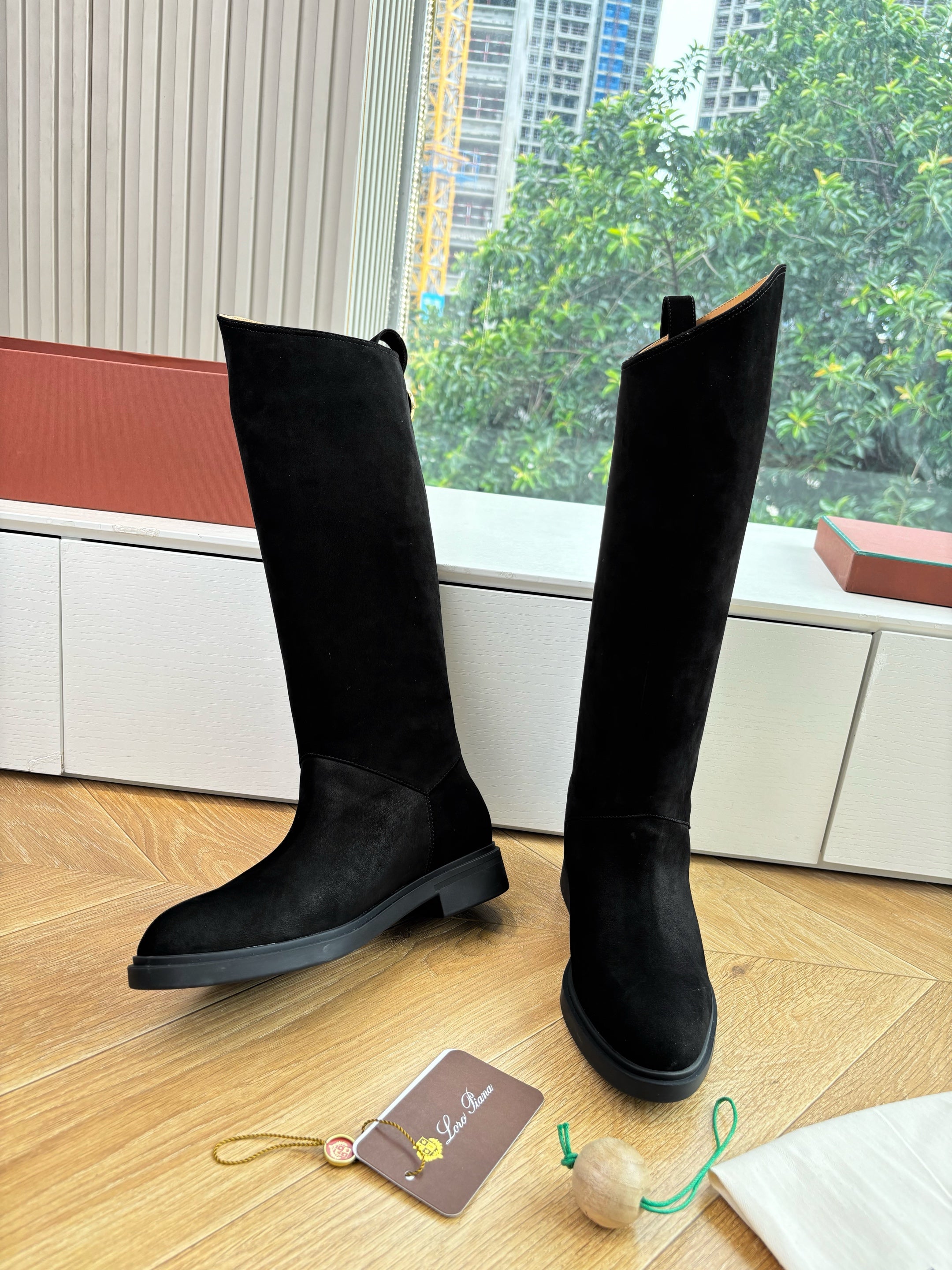 LP Kilda Knee-High Boots Black Suede 507415