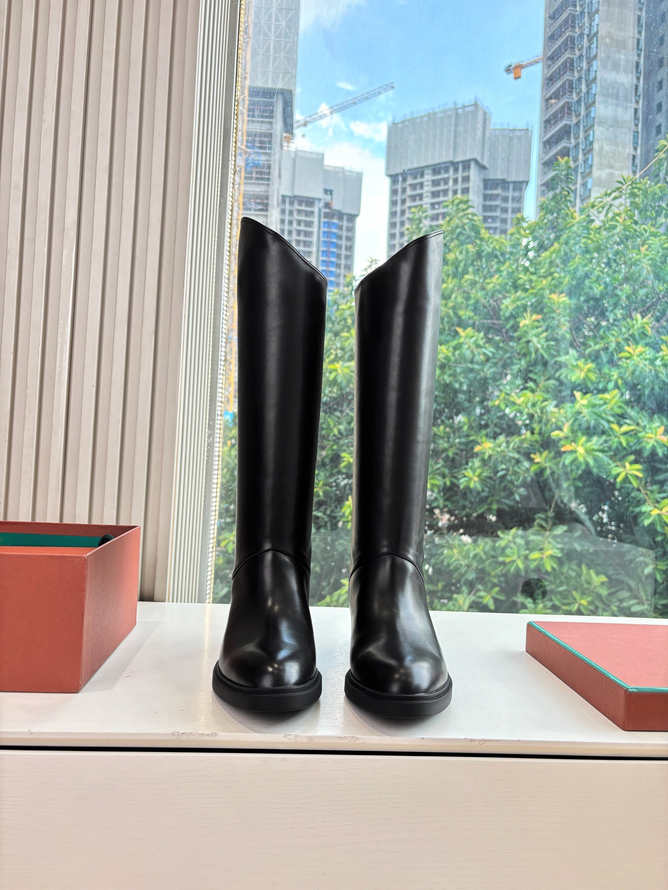 LP Kilda Knee-High Boots Black Leather 507418