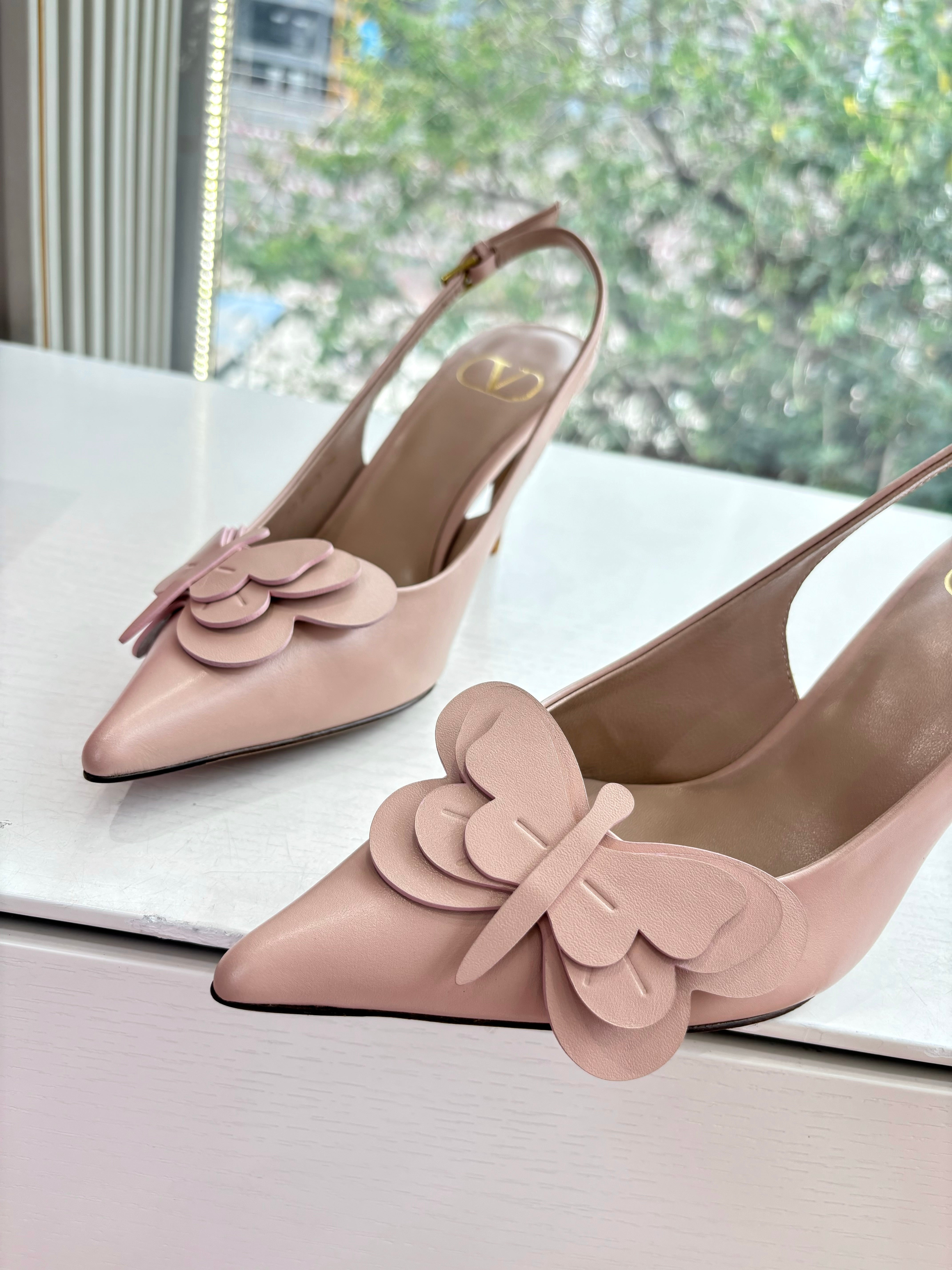 VT 26s Butterfly Slingback Pink Leather 604039